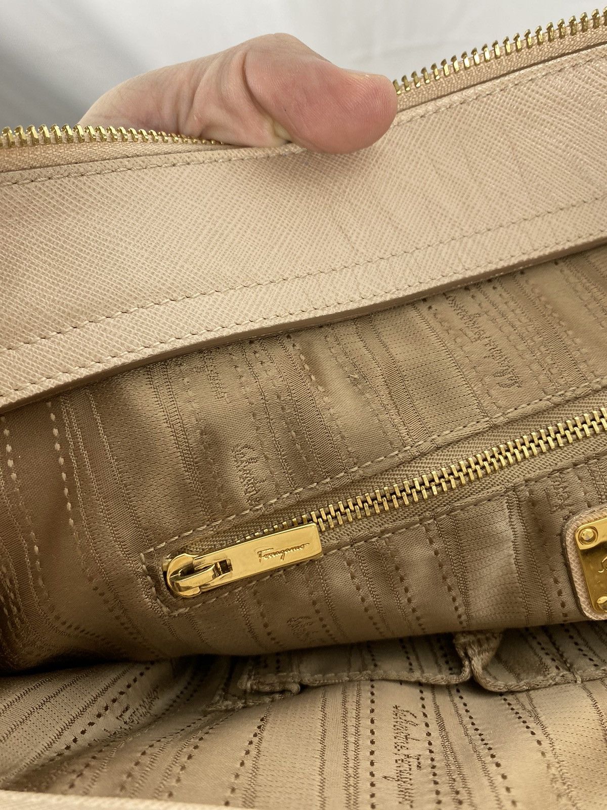 Salvatore Ferragamo Salvatore Ferragamo Becky Tote Bag Saffiano Leather Size ONE SIZE - 17 Thumbnail