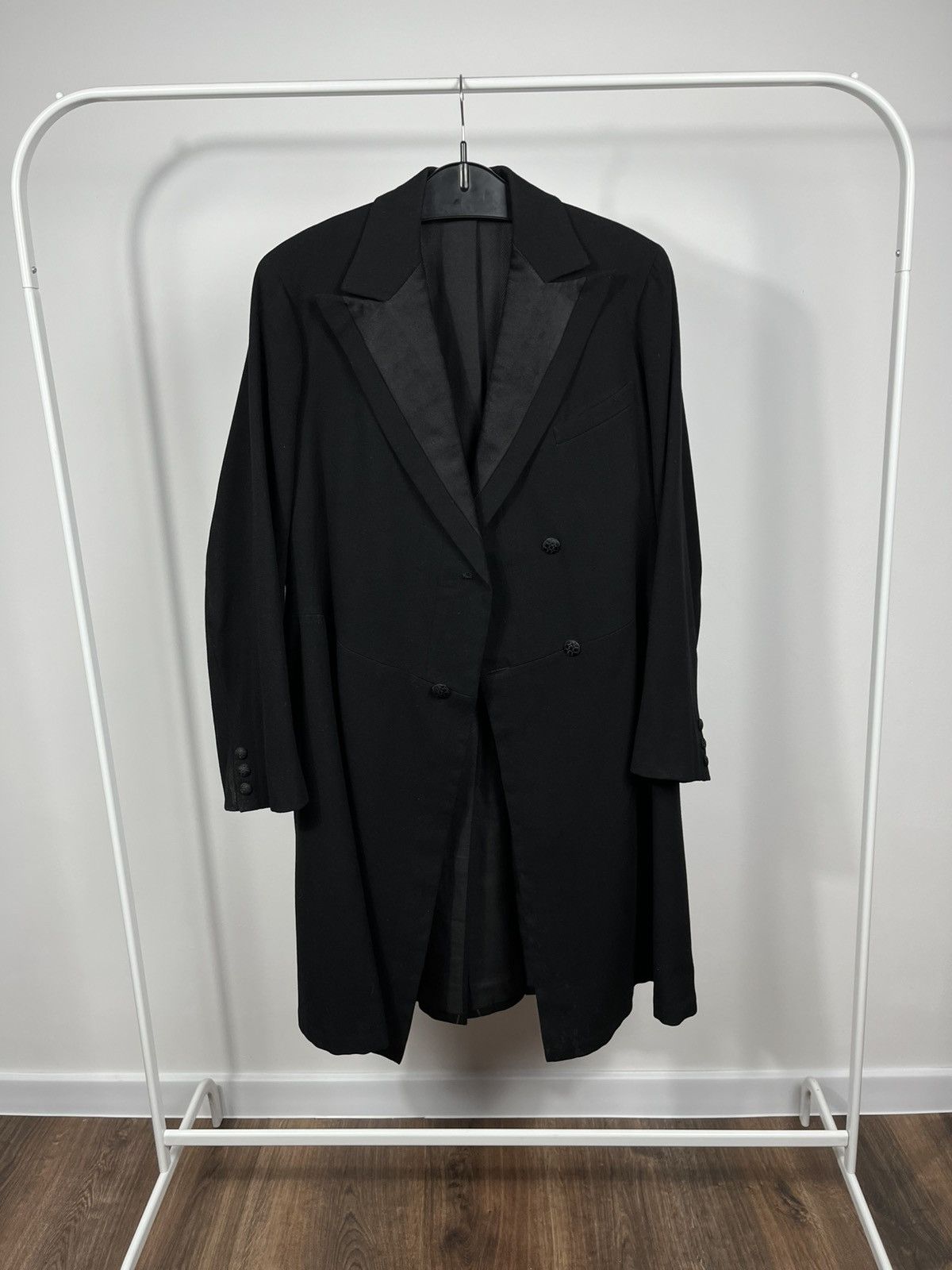Other Vintage Black Tailcoat Style Long Coat Jacket Satin Collar Size US S / EU 44-46 / 1 - 1 Thumbnail