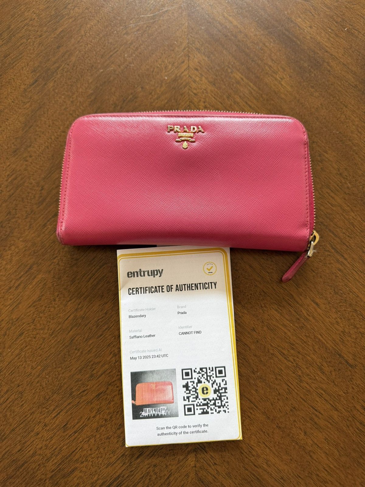 Prada Prada Zipper Wallet Pink W/ Box Size ONE SIZE - 9 Thumbnail