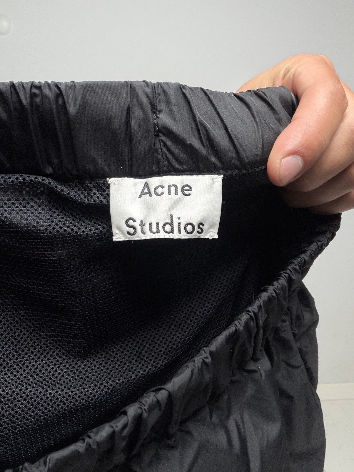 Acne Studios Acne Studios Perry Nylon Swimwear Shorts Face Logo Mens Size US 30 / EU 46 - 11 Thumbnail