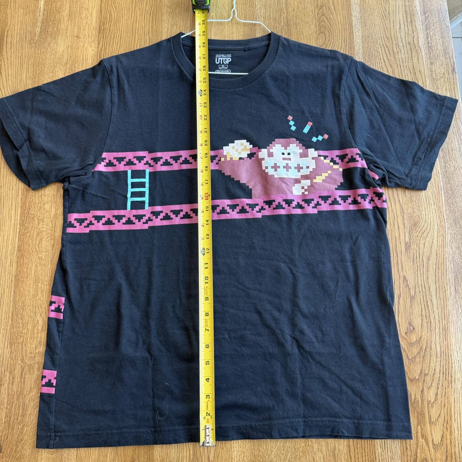 Uniqlo UNIQLO UTGP Donkey Kong Pixel Art T-Shirt Black Size XL Size US XL / EU 56 / 4 - 3 Thumbnail