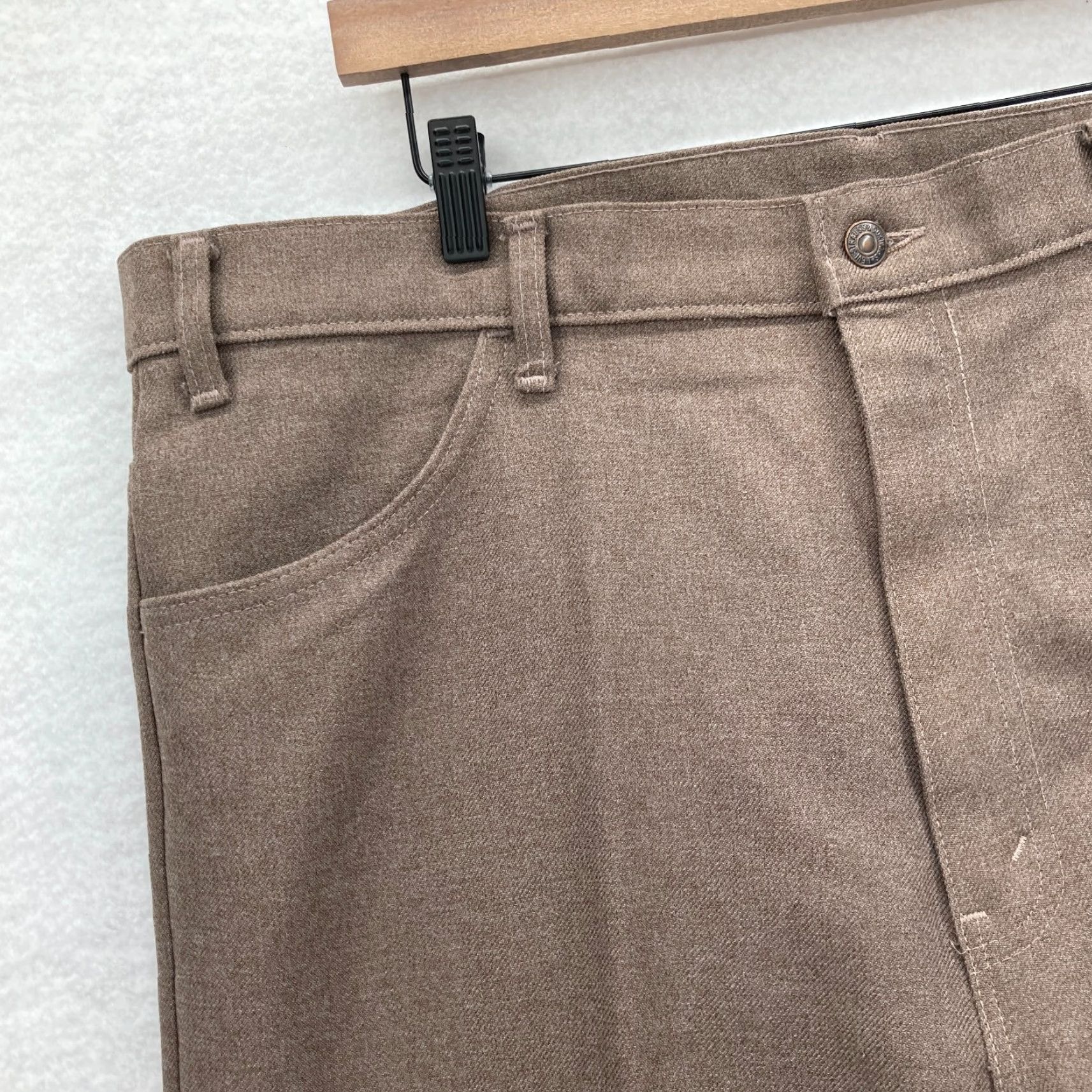 Levi's VINTAGE Levi's Pants Mens 42x28 Brown Dacron Polyester 1995 USA Made Black Tab Pants Mens 42 Brown Levi's Action Slacks USA Curvy? Size US 42 / EU 58 - 3 Thumbnail