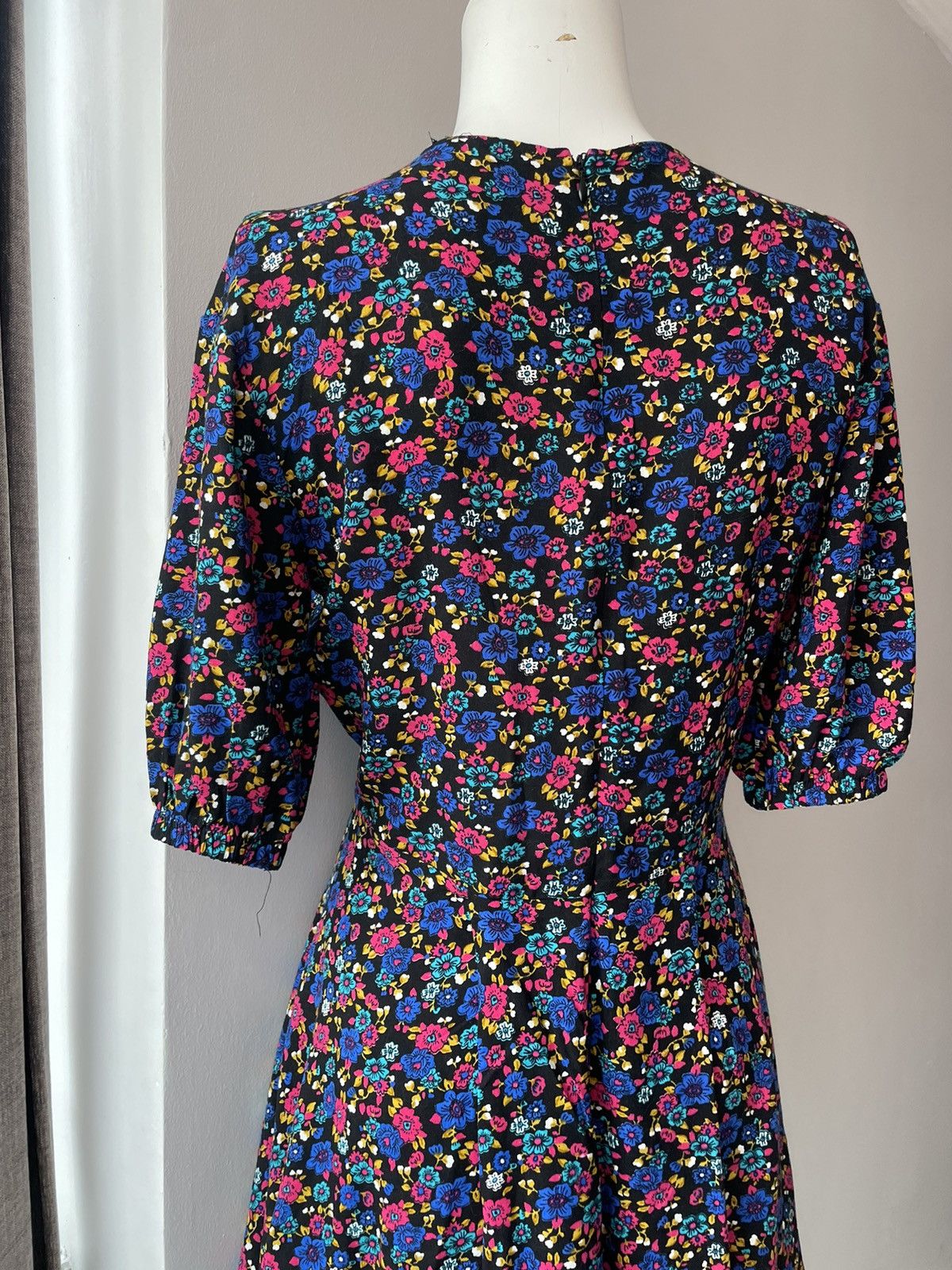 Vintage new arrivals dress Size M / US 6-8 / IT 42-44 - 15 Thumbnail