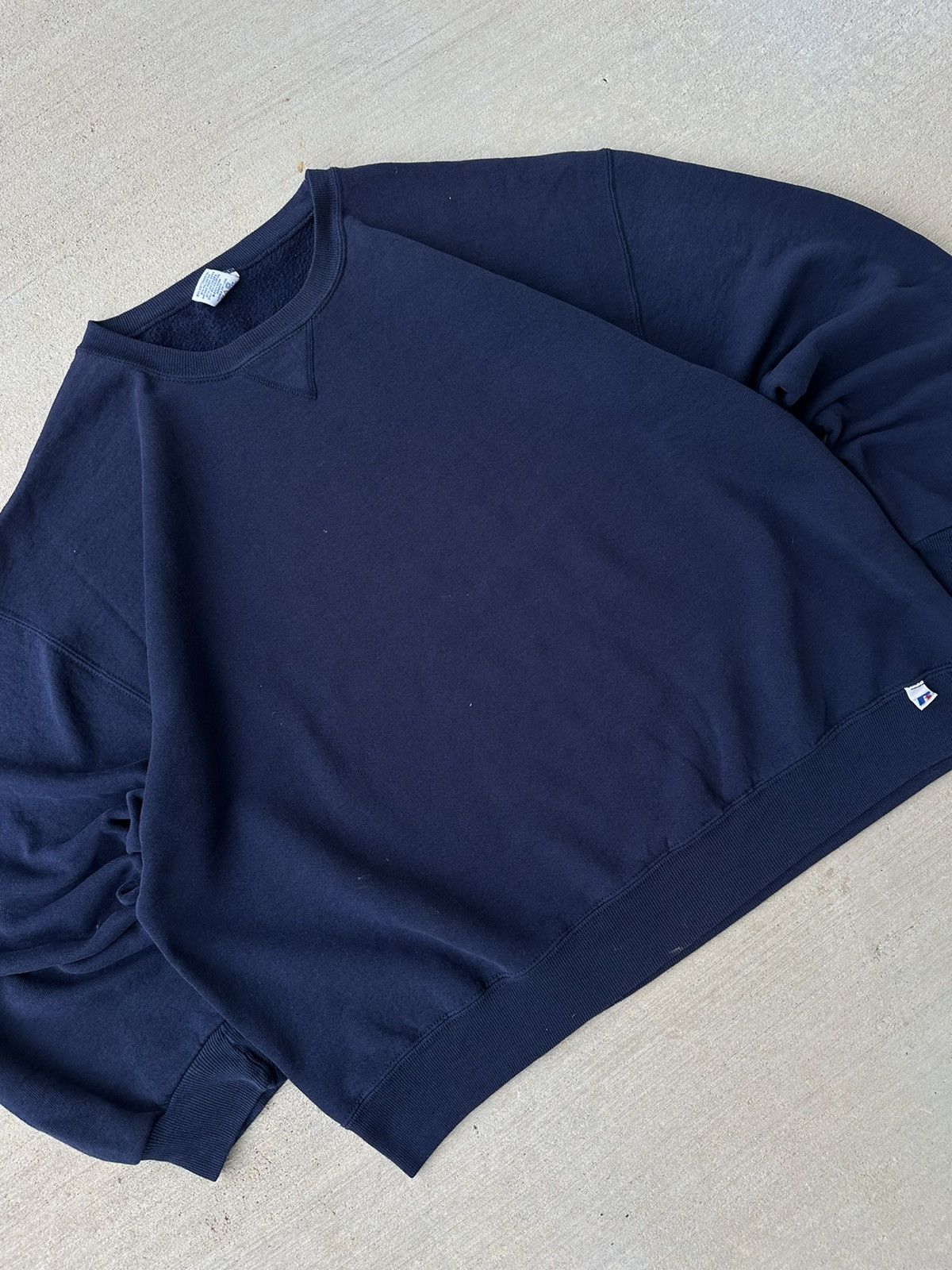 Other Vintage Russell Athletic Sweatshirt Size US XL / EU 56 / 4 - 1 Thumbnail