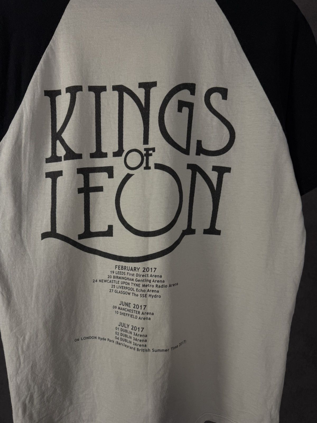 Band Tees Kings of Leon rock band tour tee Size US L / EU 52-54 / 3 - 5 Thumbnail