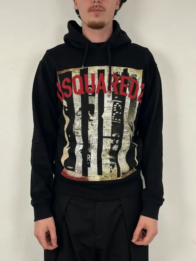 Dsquared2 SS2017 Dsquared2 Black Newspapers Logo Hoodie Size US L / EU 52-54 / 3 - 2 Thumbnail