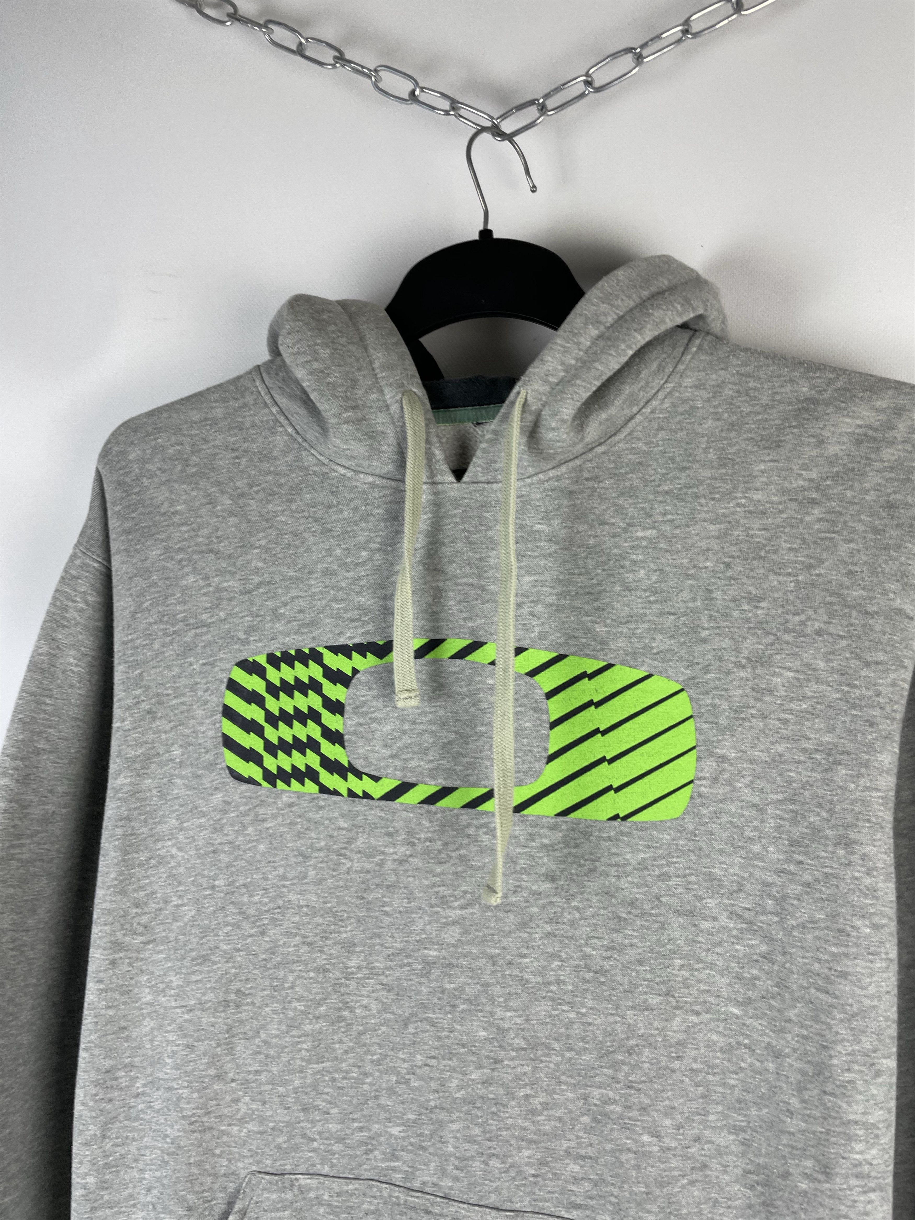 Oakley × Vintage Vintage 90s Oakley Hoodie Size US L / EU 52-54 / 3 - 4 Thumbnail