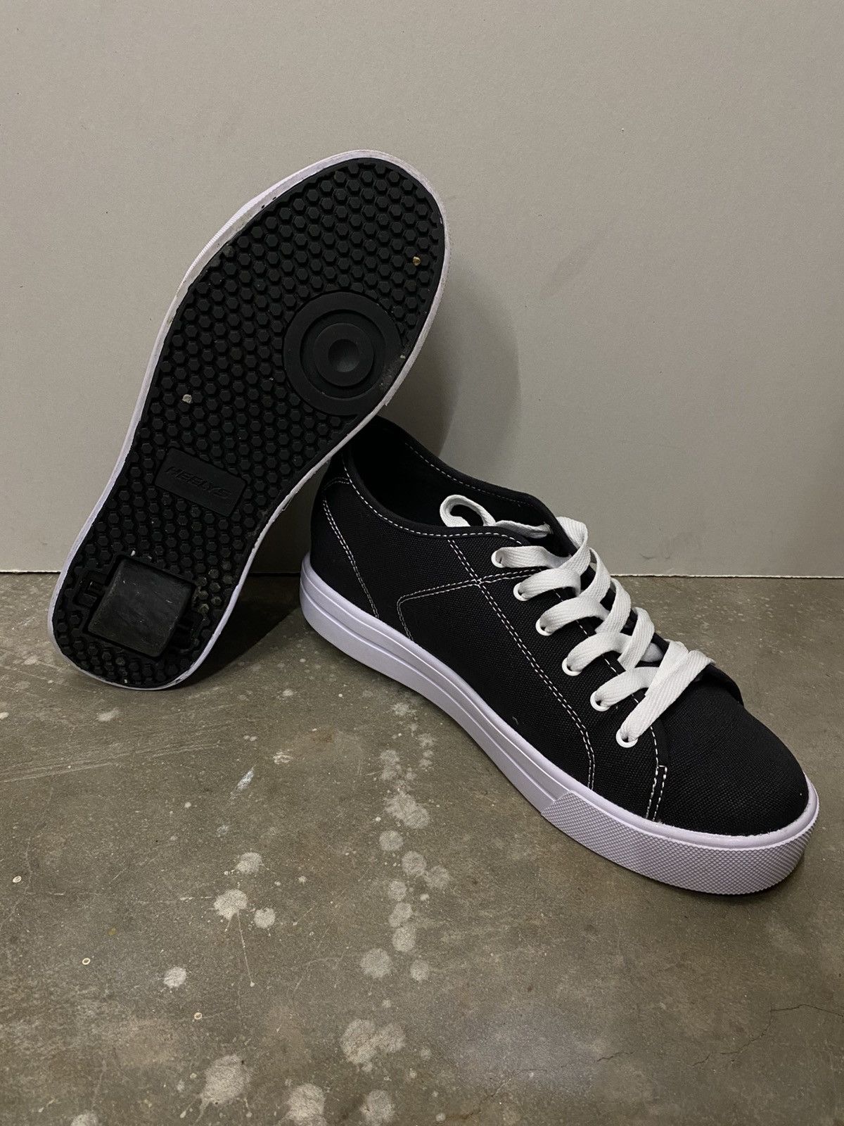 Heelys Brand New Heelys Size US 10 / EU 43 - 3 Thumbnail