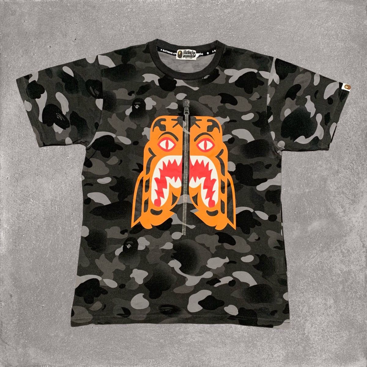 Bape Bape Medium Tiger Shark Black Grey Camo A Bathing Ape Tee Size US M / EU 48-50 / 2 - 1 Thumbnail