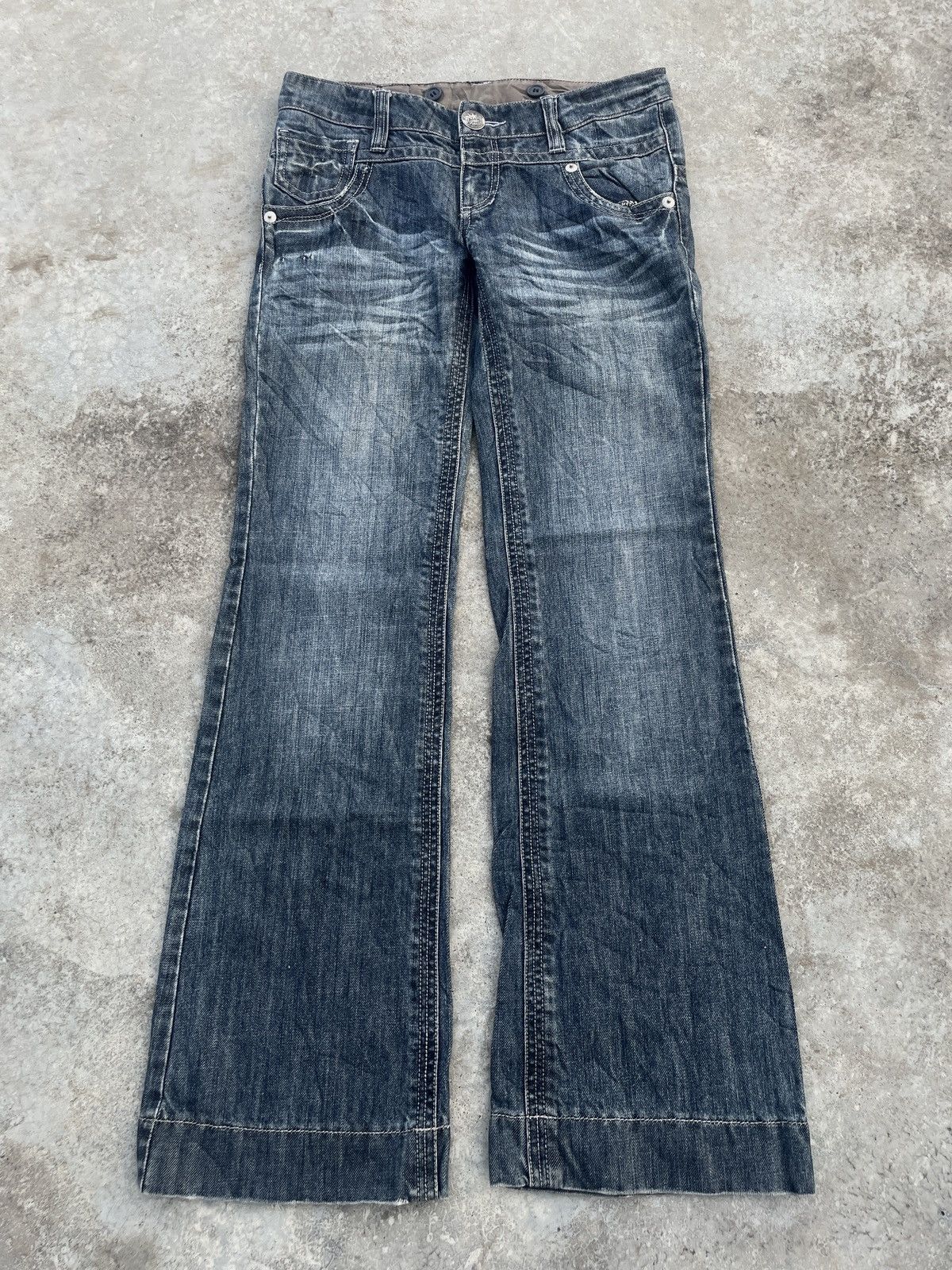 Japanese Brand 2000s japanese brand bootcut jeans Size US 30 / EU 46 - 1 Thumbnail
