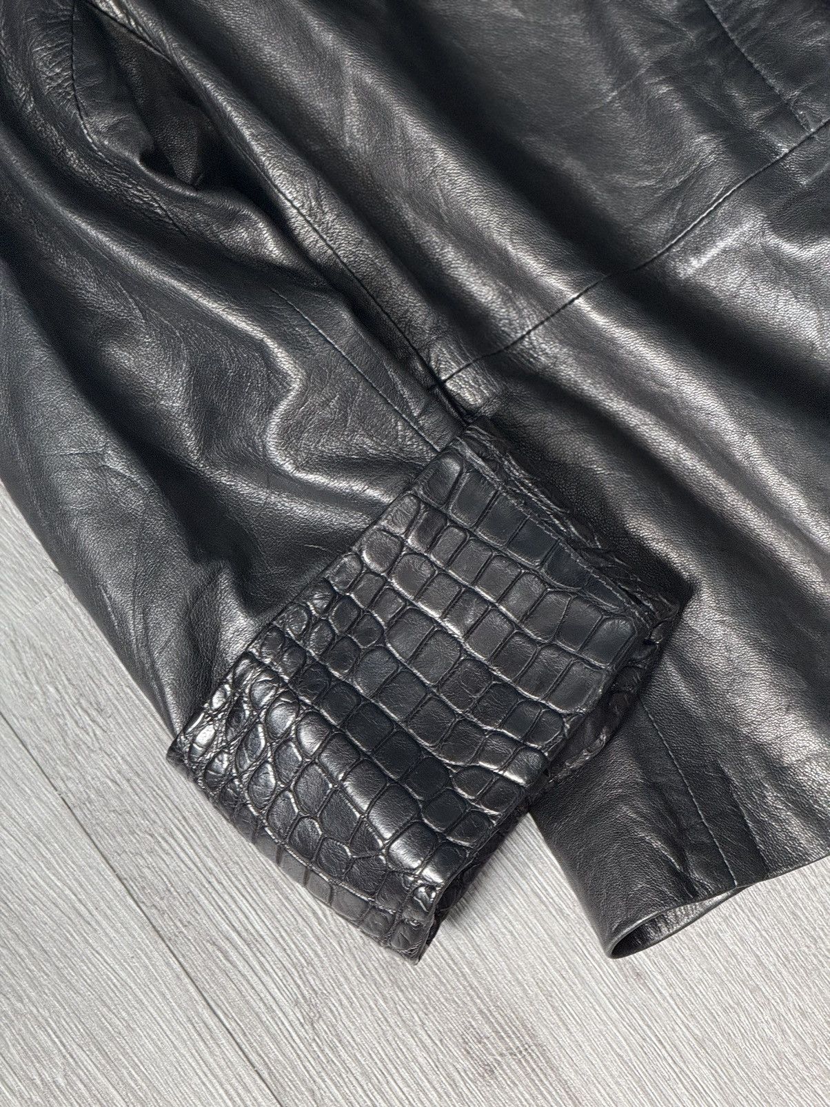 The Row The Row - Leather / Trimmed Aligator Jacket Size M / US 6-8 / IT 42-44 - 3 Thumbnail