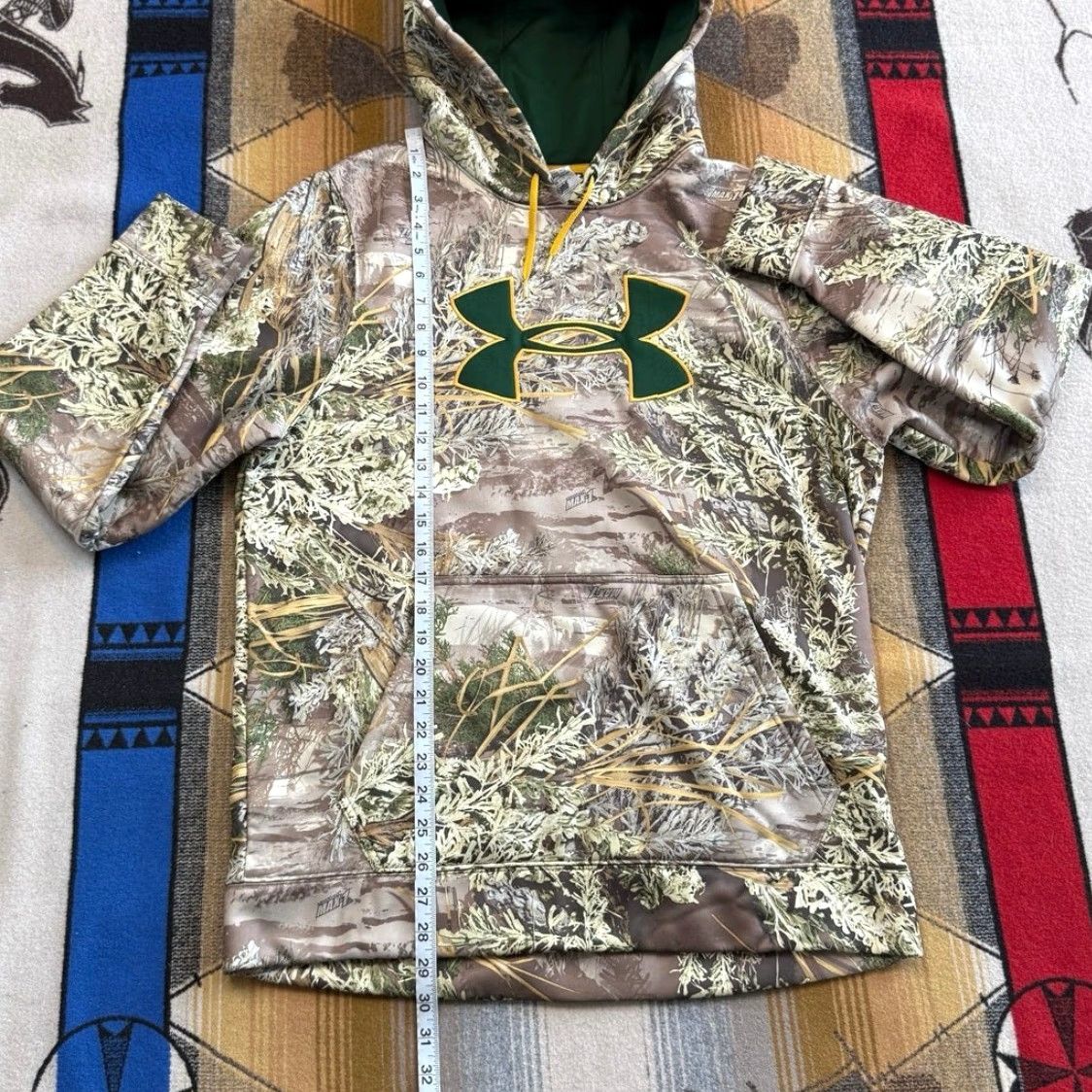 Under Armour VINTAGE Under Armour Mens Hoodie Camouflage Camouflage Pattern Pullover Drawstring Regular M Brown Short Sleeves? Size US M / EU 48-50 / 2 - 7 Thumbnail