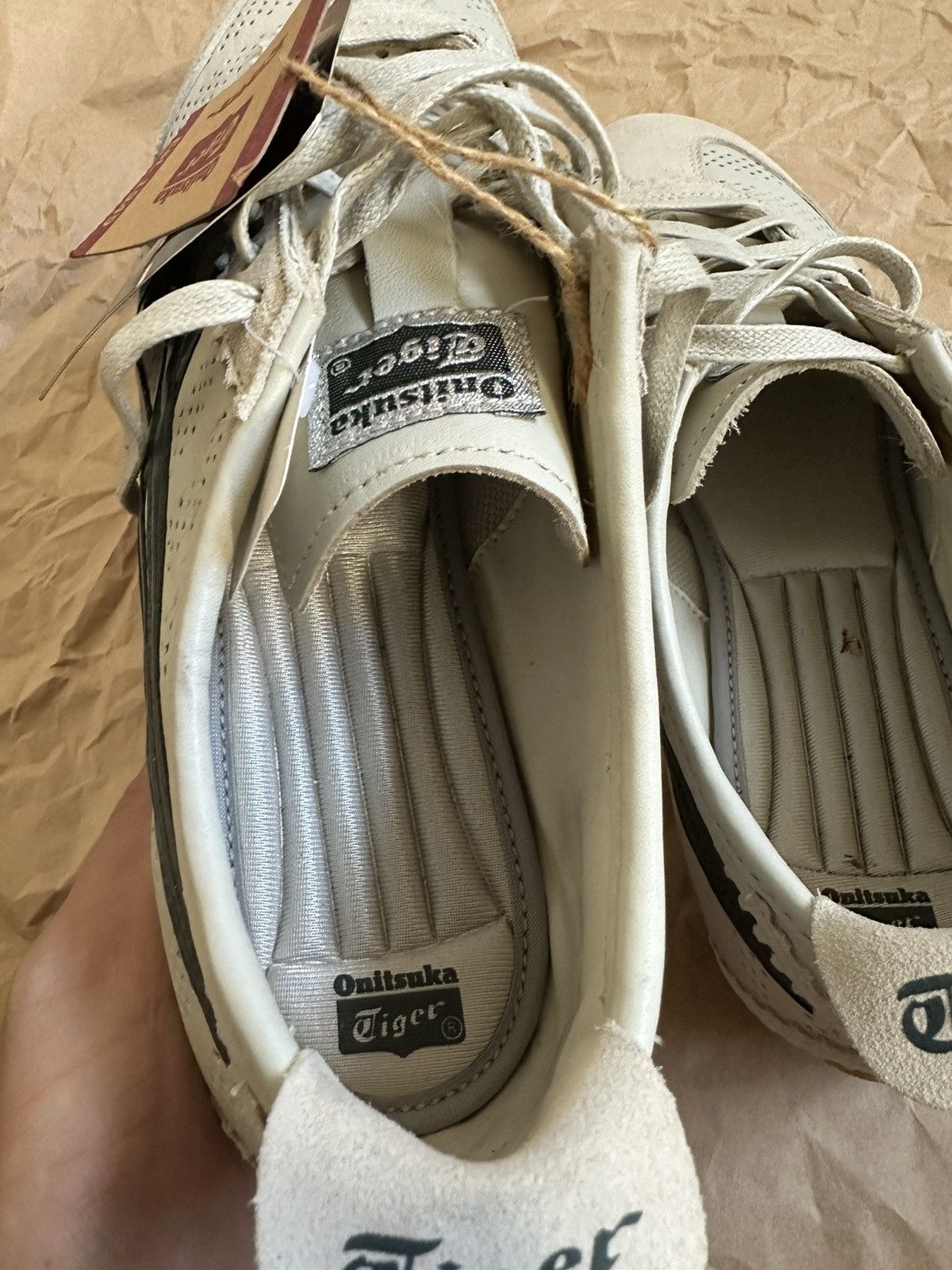 BMW × Japanese Brand × Onitsuka Tiger 🔥 Very Rare Onitsuka Tiger x BMW Mini Mexico 66 2007 Size US 8.5 / EU 41-42 - 8 Thumbnail