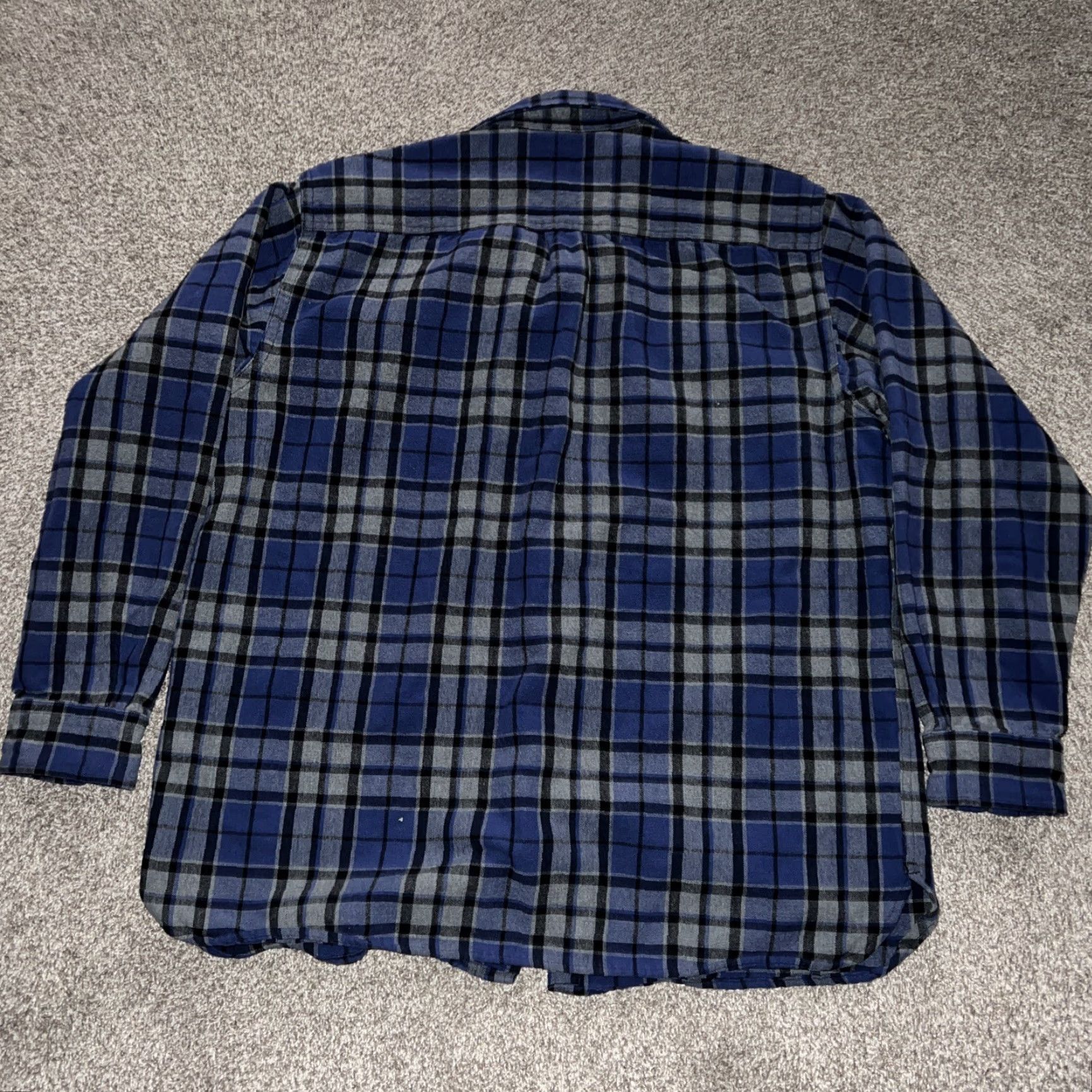 Vintage L.L. Bean Traditional Fit Chamois Blue Flannel Shirt Mens Size L Size US L / EU 52-54 / 3 - 4 Thumbnail