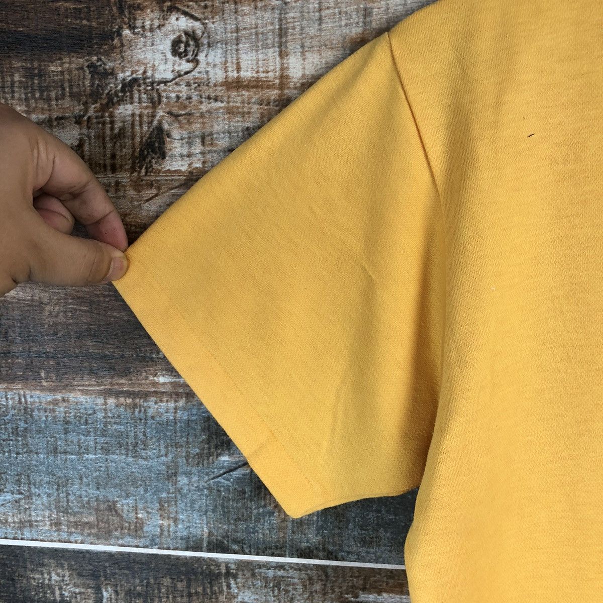 Nike Nike japan vintage Yellow T-Shirt #A2598 Size US S / EU 44-46 / 1 - 8 Thumbnail