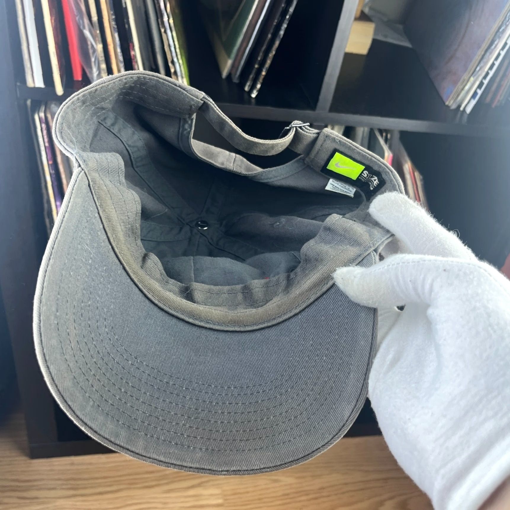 Nike VINTAGE Nike Sun Faded Y2K Strapback Hat Adjustable Baseball Cap Mens One Size Gray 90s Classic Adjustable Size ONE SIZE - 5 Thumbnail