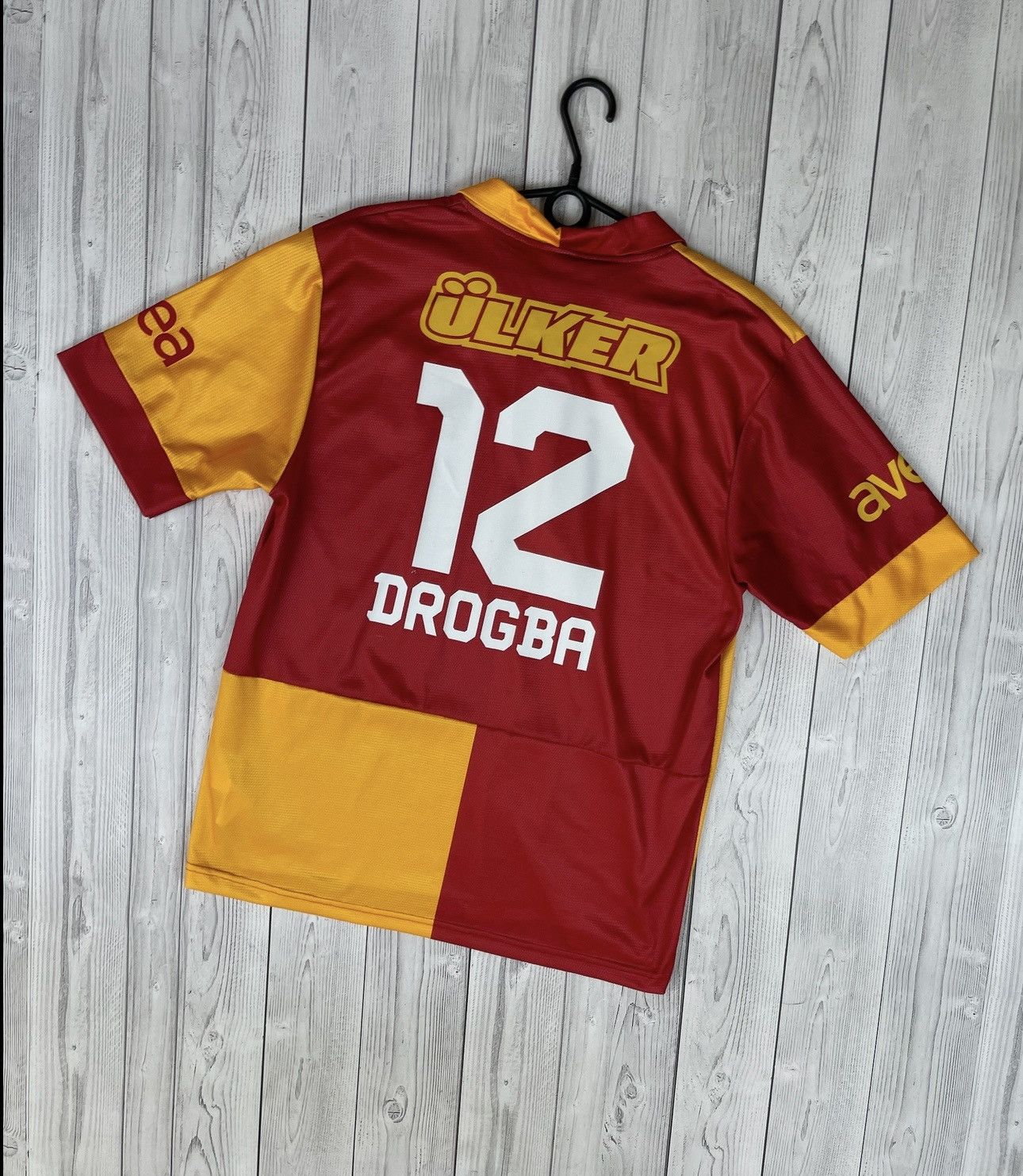 Vintage Galatasaray Soccer tee 12 Drogba size M logo rare Size US M / EU 48-50 / 2 - 1 Thumbnail