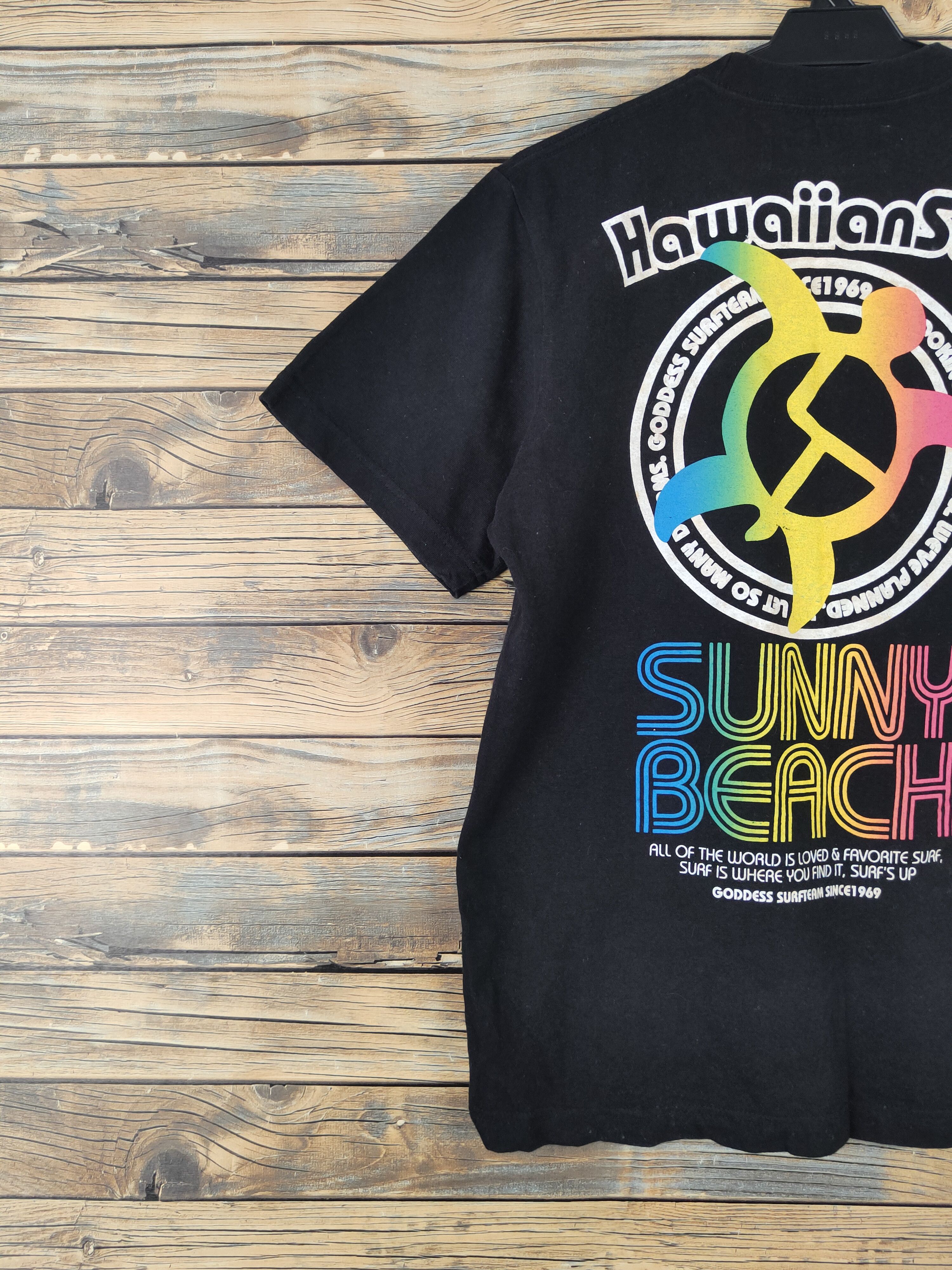 Japanese Brand × Vintage DL Team Goddess hawaian surf Black Short Sleeve T-shirt #627 Size US M / EU 48-50 / 2 - 11 Thumbnail
