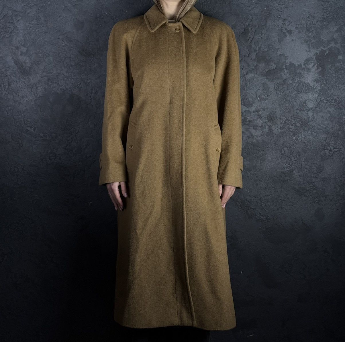 Burberry Prorsum Vintage Burberrys Prorsum Women’s Beige Wool Coat Size L / US 10 / IT 46 - 4 Thumbnail