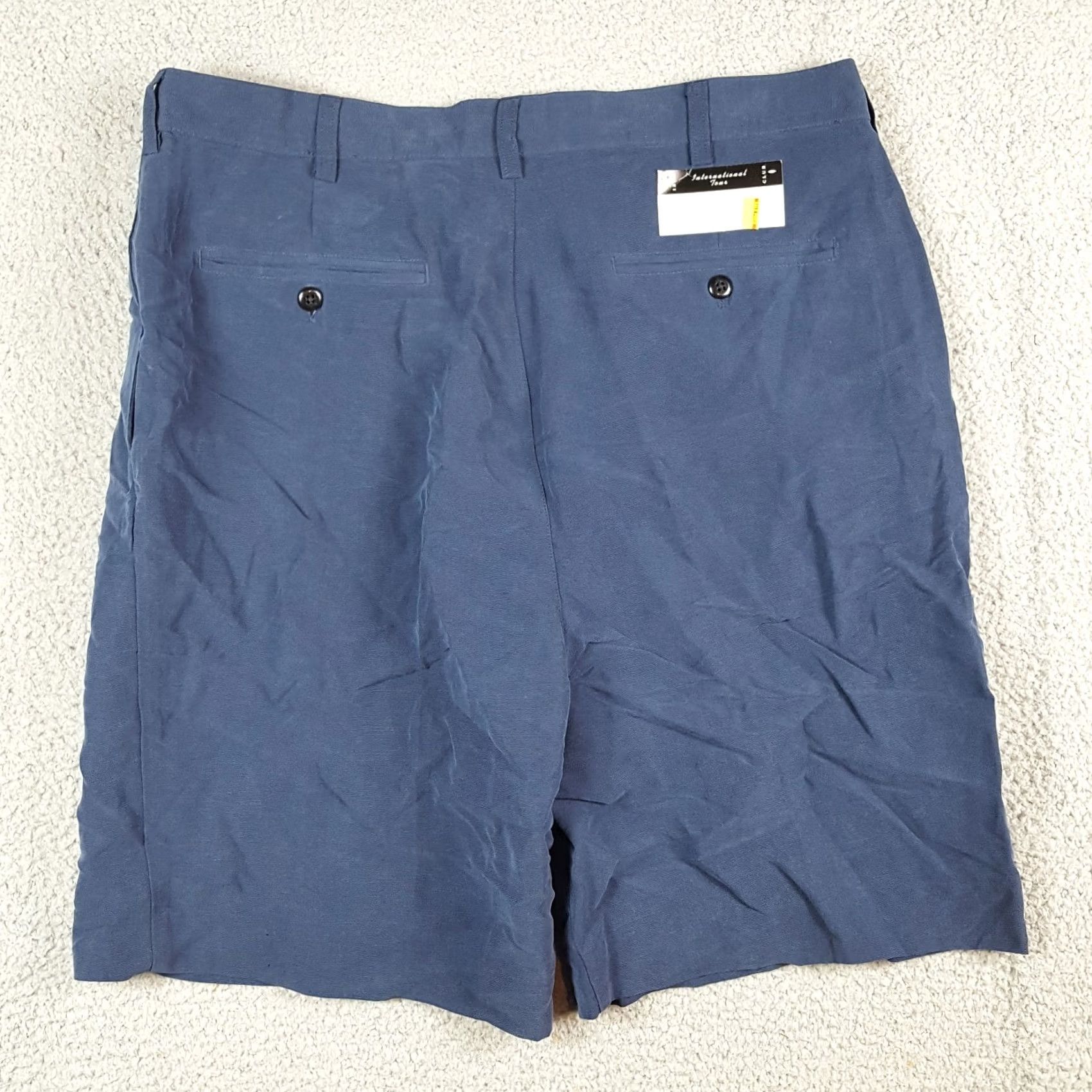 Izod VINTAGE IZOD Shorts Mens 34 Preppy Pleated Front Breathable Lightweight Chino Casual Beach Retro 90s 00s Summer Size US 34 / EU 50 - 6 Thumbnail