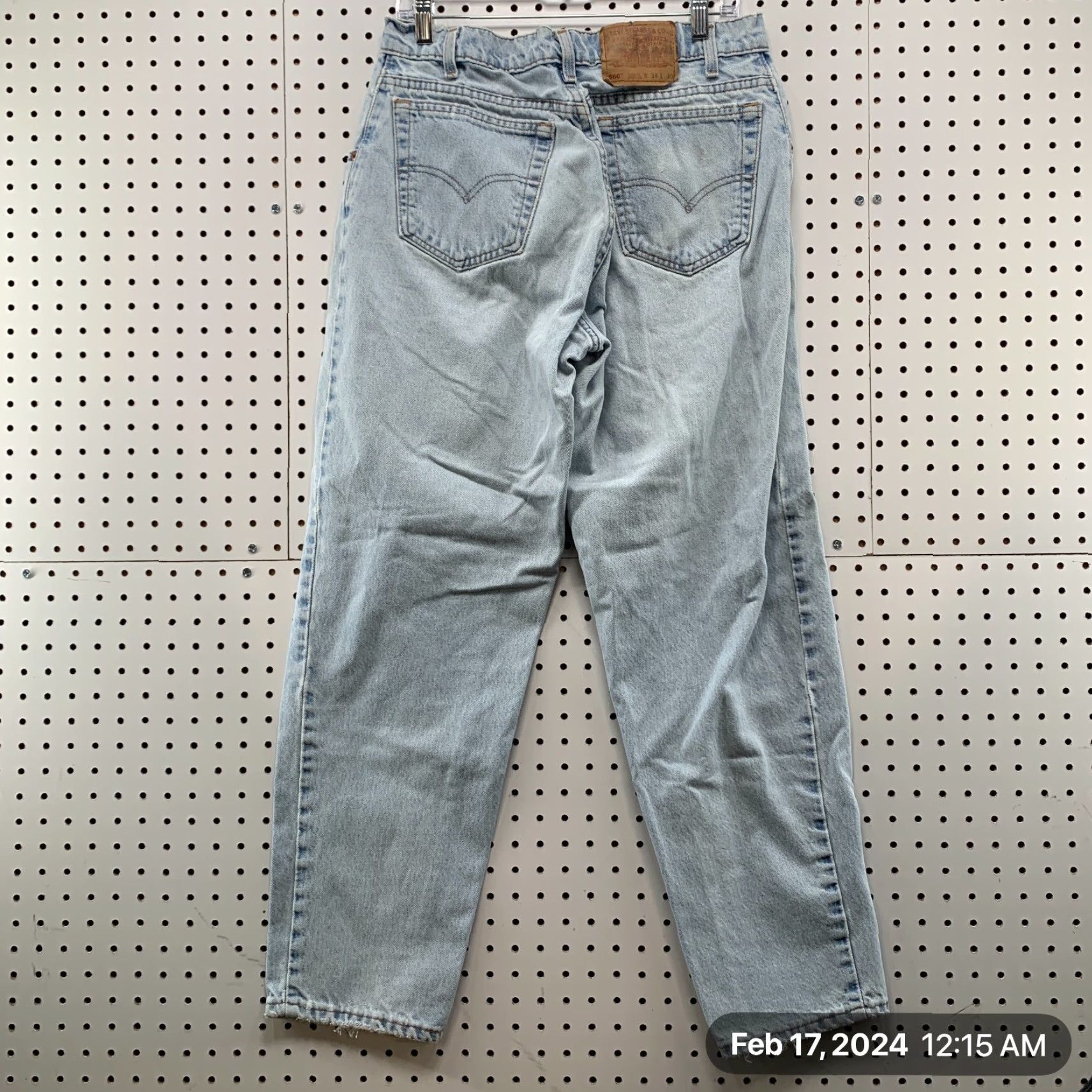 Levi's VINTAGE Levi's 560 Jeans Mens 32x30 Blue Denim USA Tapered Relaxed Fit 560 Style Accessories Size US 32 / EU 48 - 7 Thumbnail