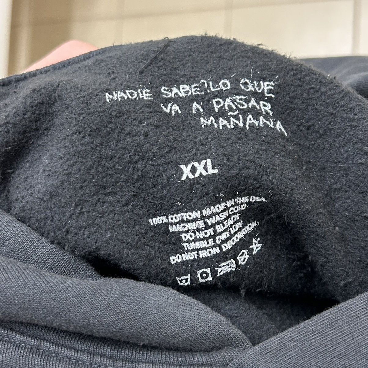 Vintage BAD BUNNY Most Wanted Tour 2024 Hoodie Size US XXL / EU 58 / 5 - 19 Thumbnail
