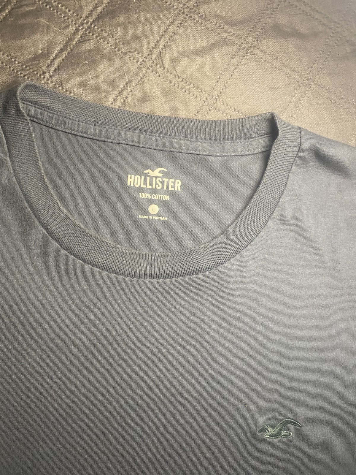 Hollister Hollister Creamy Blue T-shirt Short Sleeve Men’s Size L Size US M / EU 48-50 / 2 - 4 Thumbnail