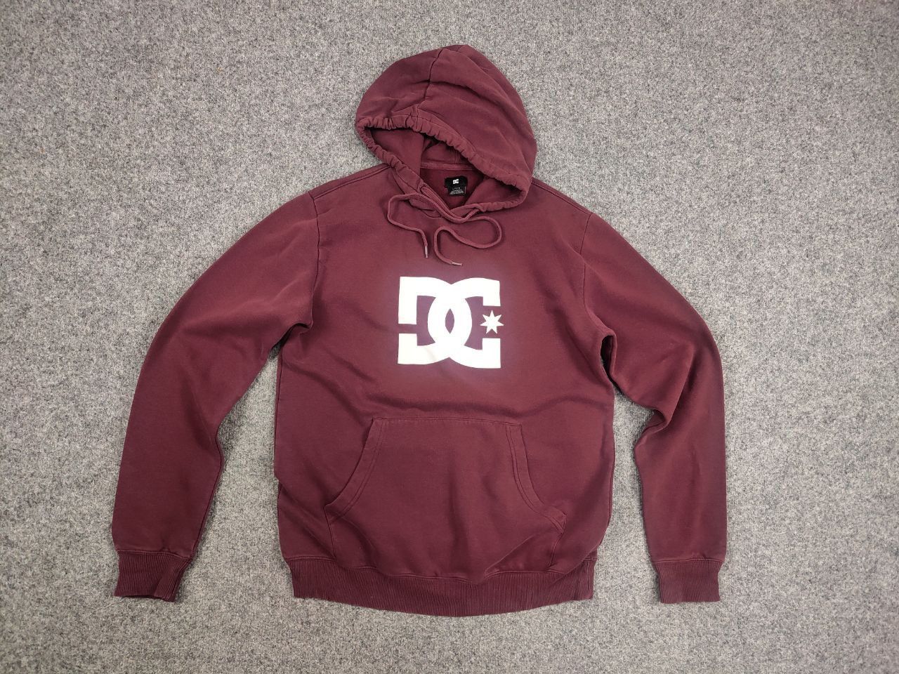 DC Vintage DC Hoodie Big Logo Baggy Burgundy y2k 90s Size US L / EU 52-54 / 3 - 7 Thumbnail