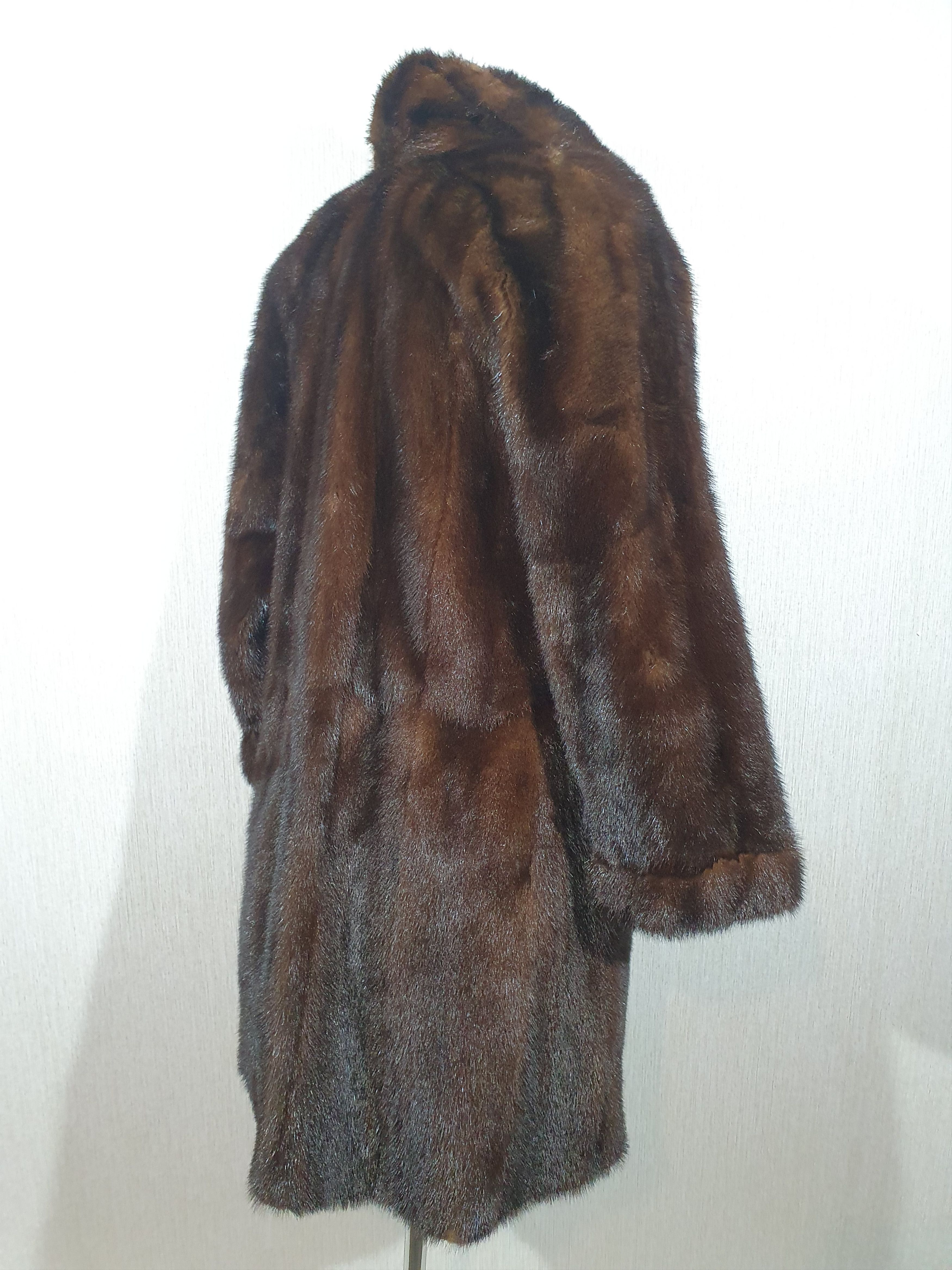 Other Stylish brown women's mink fur coat. Size L / US 10 / IT 46 - 5 Thumbnail