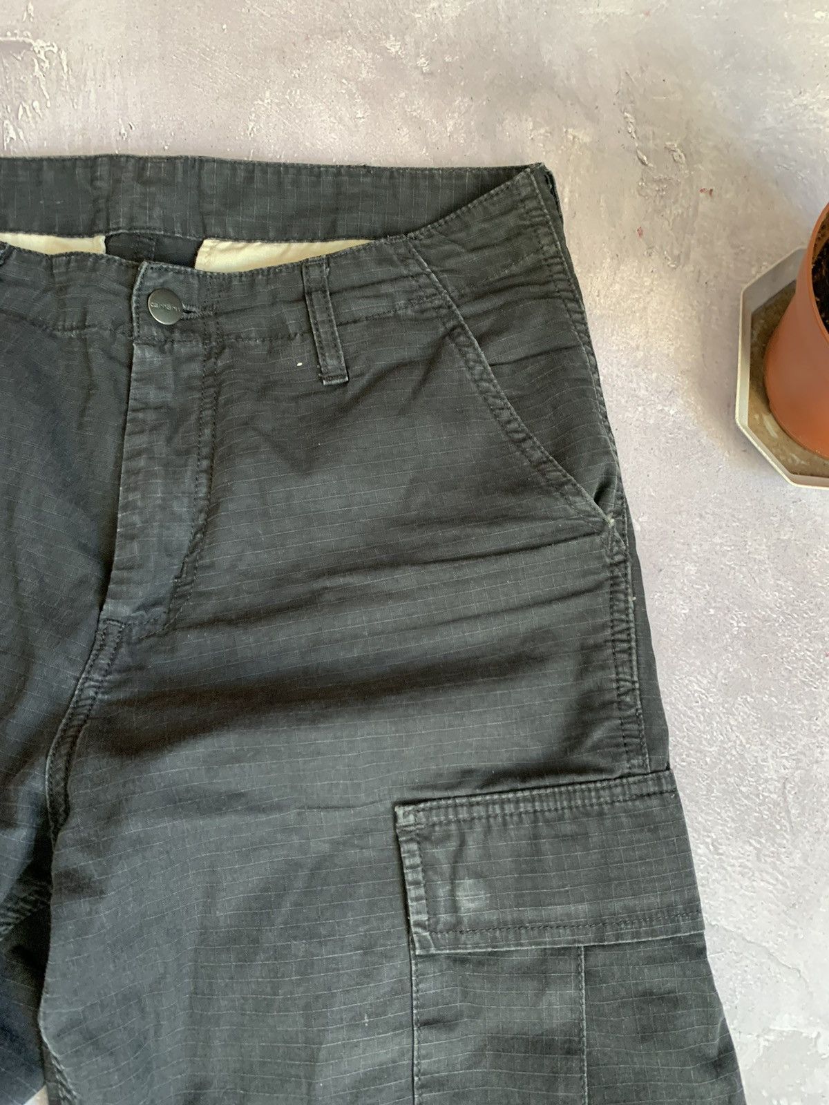 Carhartt 👀VINTAGE CARHARTT WIP FADED REGULAR CARGO PANTS BLACK Size US 29 - 6 Thumbnail
