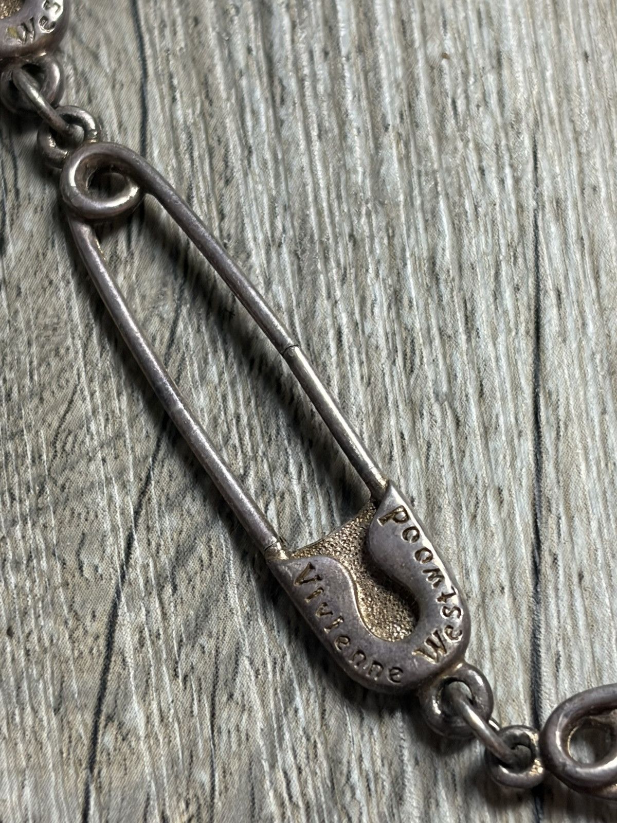 Vivienne Westwood *RARE* 2000s Giant Safety Pin Choker Size ONE SIZE - 6 Thumbnail