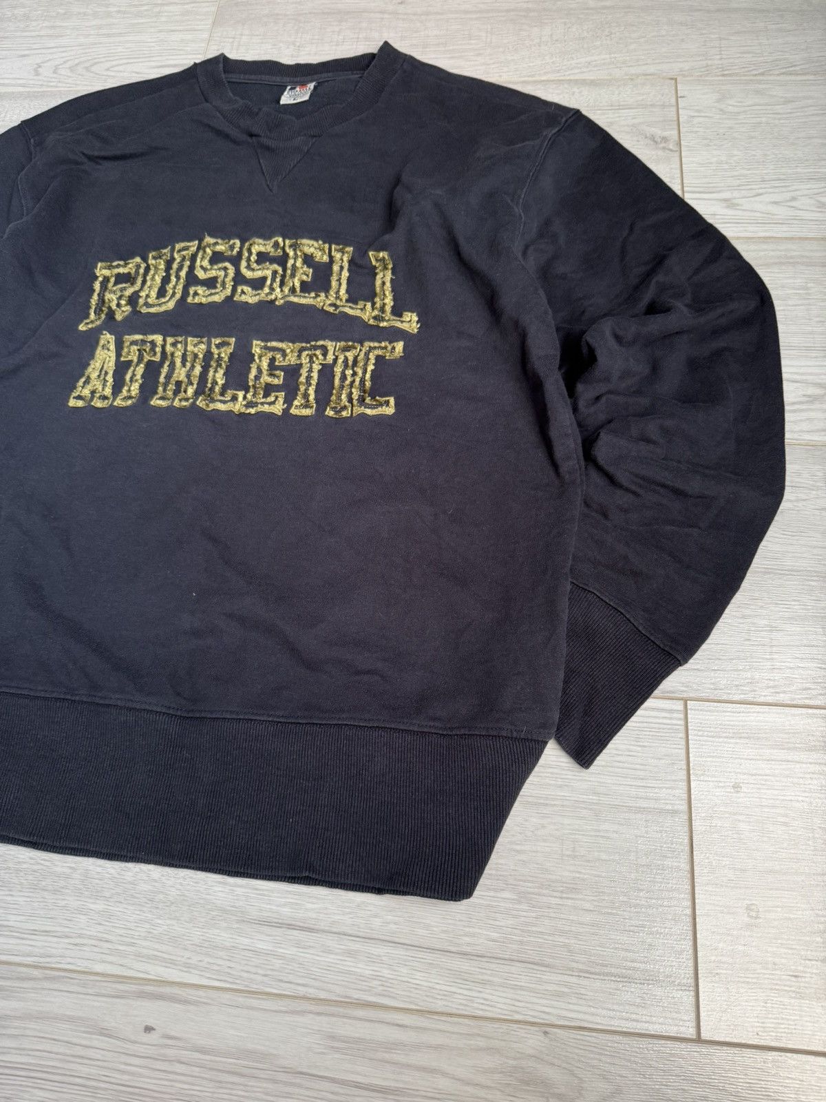 Russell Athletic × Vintage Vintage Sweatshirt Russell Athletic hype central logo Size US L / EU 52-54 / 3 - 2 Thumbnail