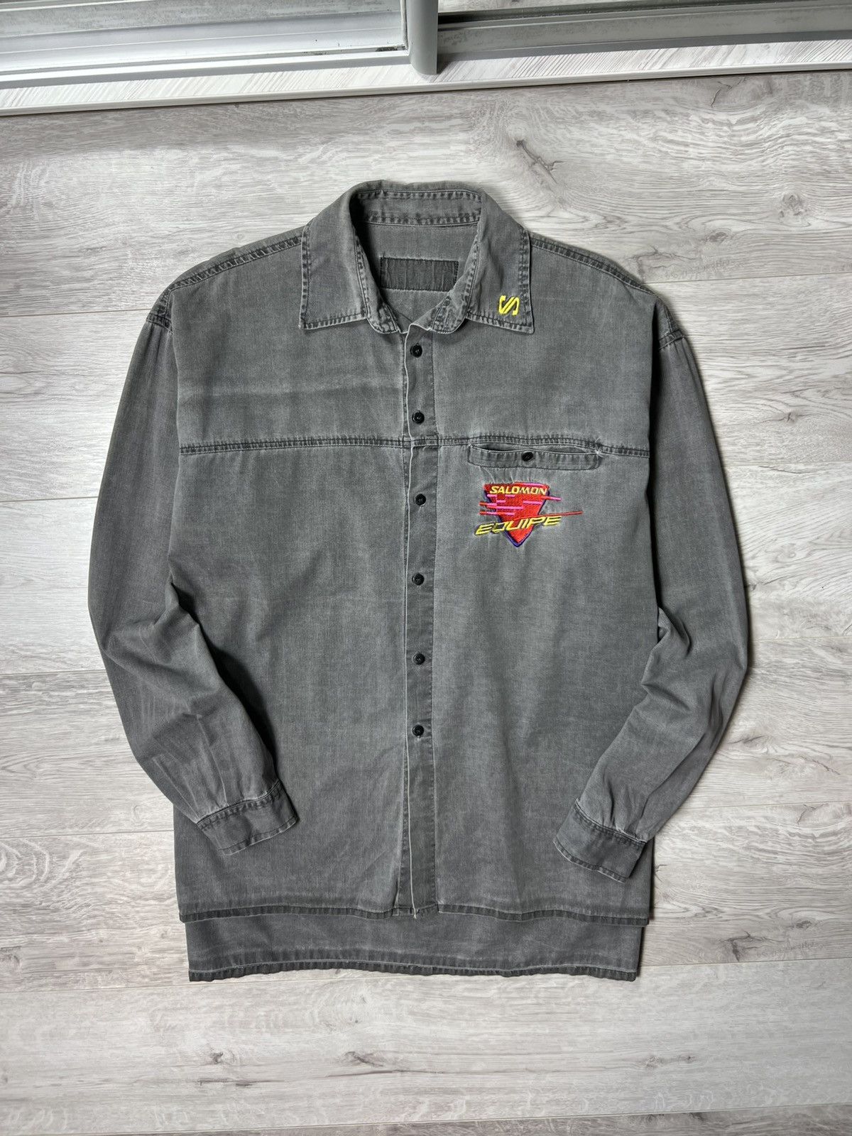 Salomon Vintage Equipe by Salomon Button Shirt Faded Grey Overshirt Size US L / EU 52-54 / 3 - 1 Thumbnail