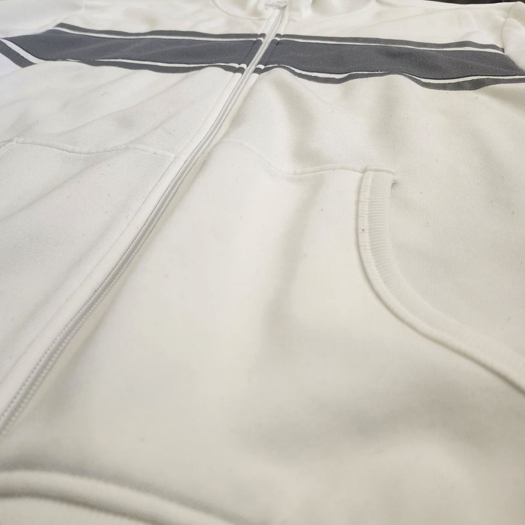 Express Express Mens White Full Zip Track Jacket Gray Stripe XL Adults Regular Size Jacket Womens Mens? Size US XL / EU 56 / 4 - 7 Thumbnail