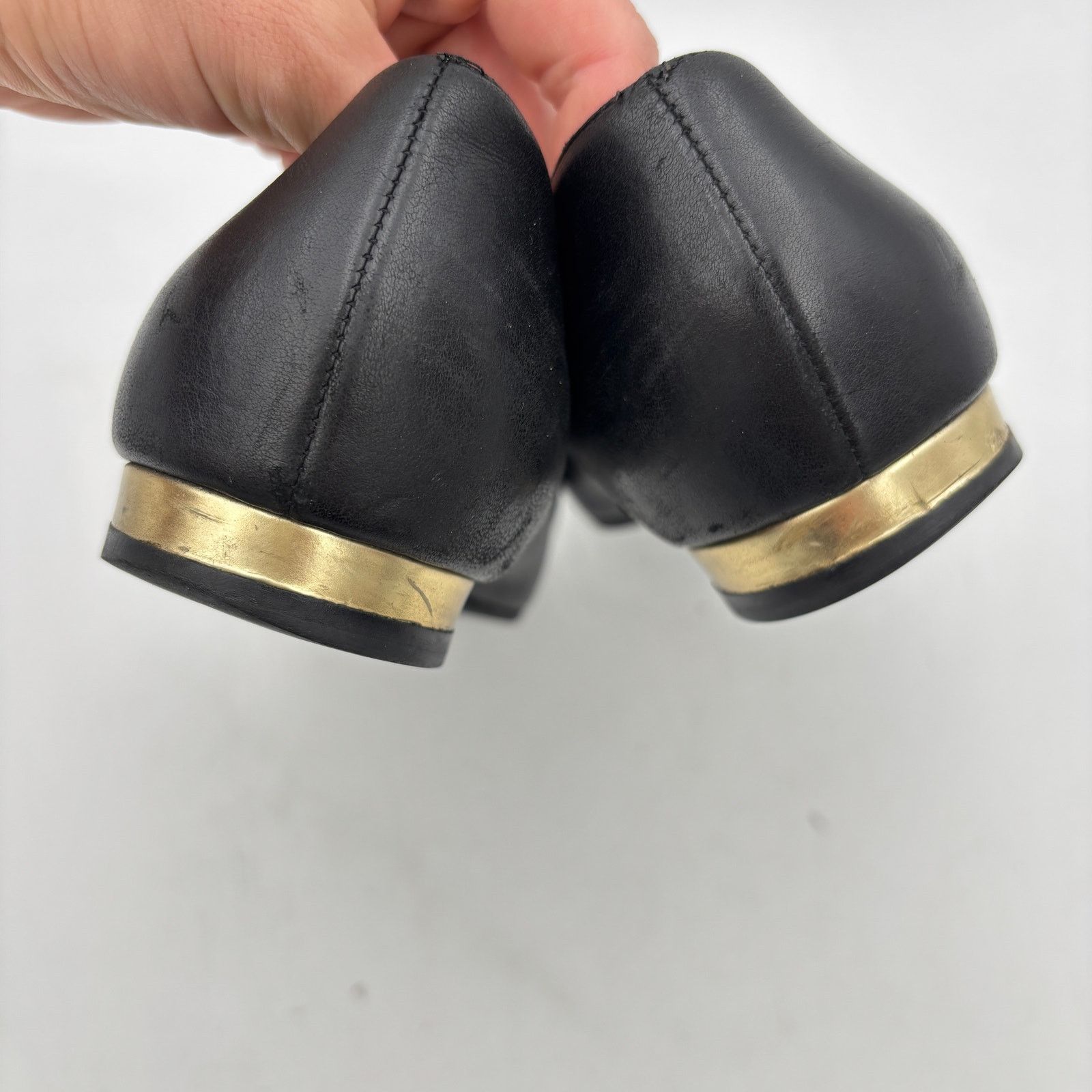 Chanel Chanel Point Toe CC Black Leather Ballet Flats Women's 41 Size US 10.5 / IT 40.5 - 14 Thumbnail