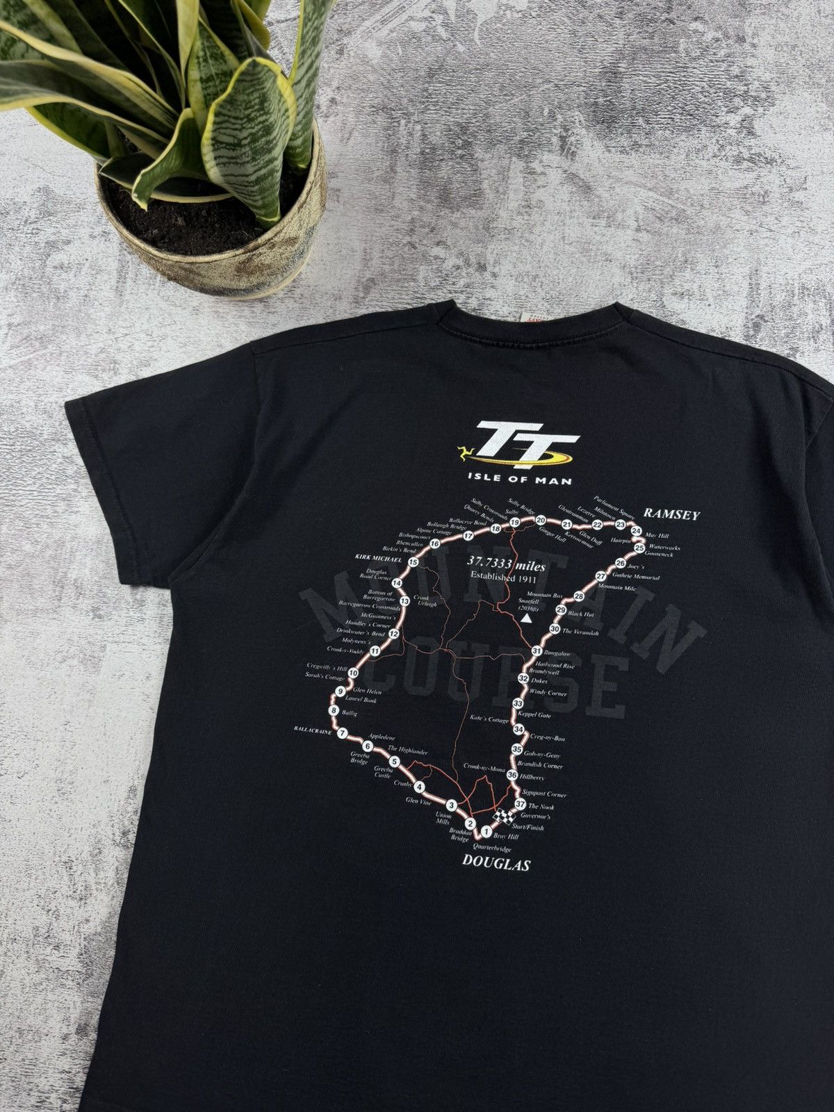 Other ISLE OF MAN Honda Bike 90S Delray Formula 1 T Shirt Tee Size US XL / EU 56 / 4 - 13 Thumbnail