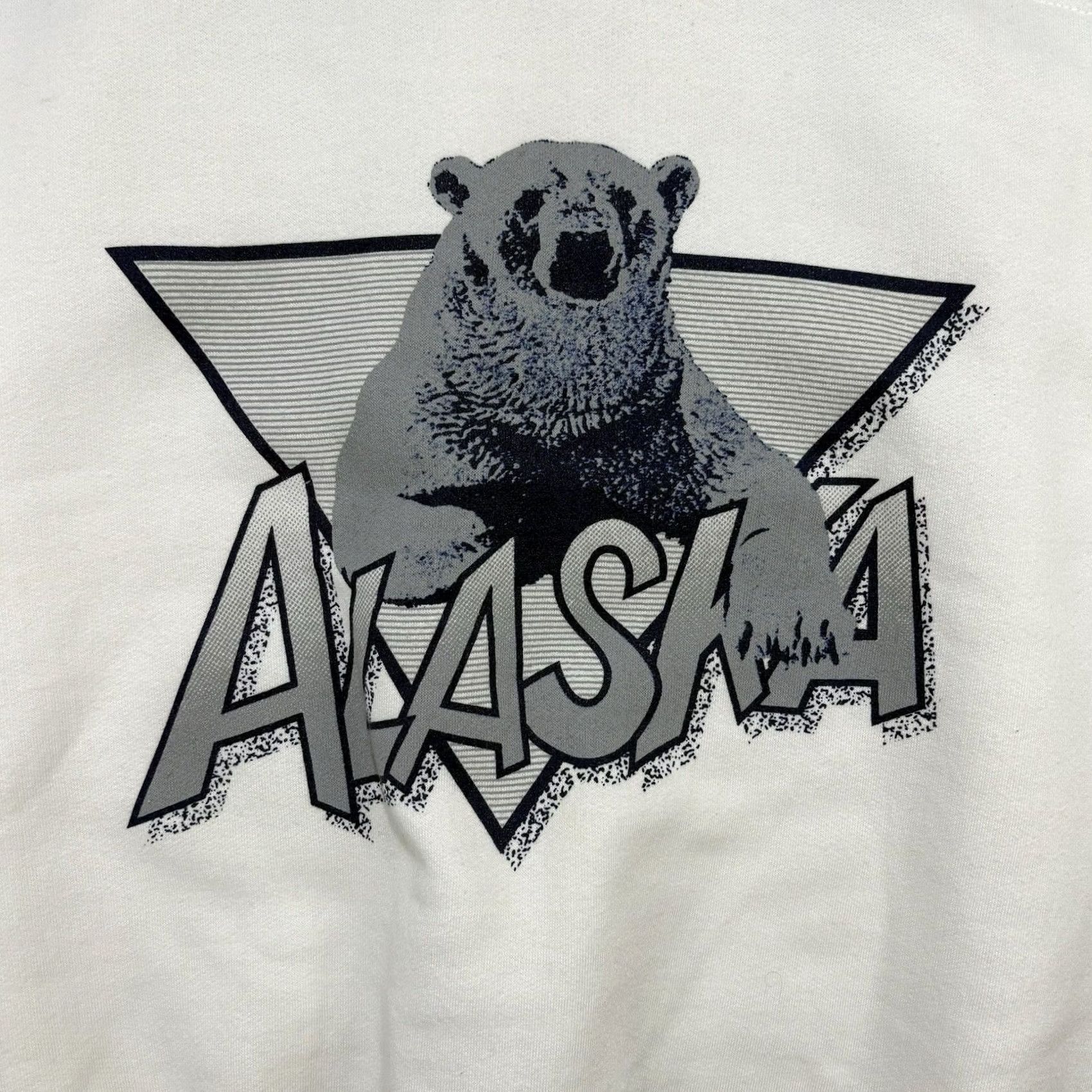 Vintage VINTAGE Gear Alaska Polar Bear Henley Sweatshirt M Gray Pullover Graphic Print Sports 90s Animals Collarless Mens Size US M / EU 48-50 / 2 - 3 Thumbnail
