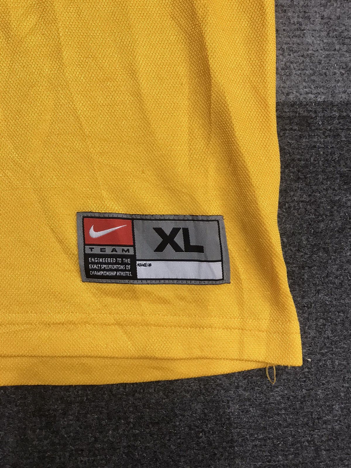 NBA × Nike × Vintage Vintage NIKE LAKERS Jersey Size US XL / EU 56 / 4 - 7 Thumbnail