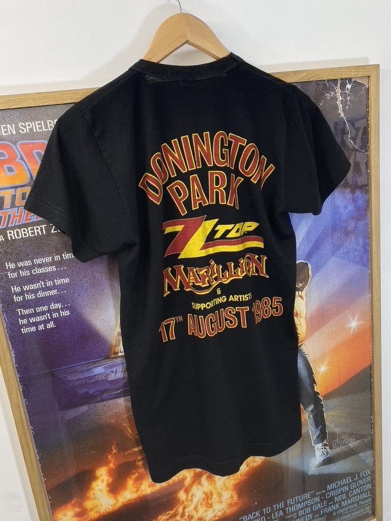 Band Tees 1985 Vintage ZZ Top Rocking The Castle Concert T Shirt Size US M / EU 48-50 / 2 - 4 Thumbnail