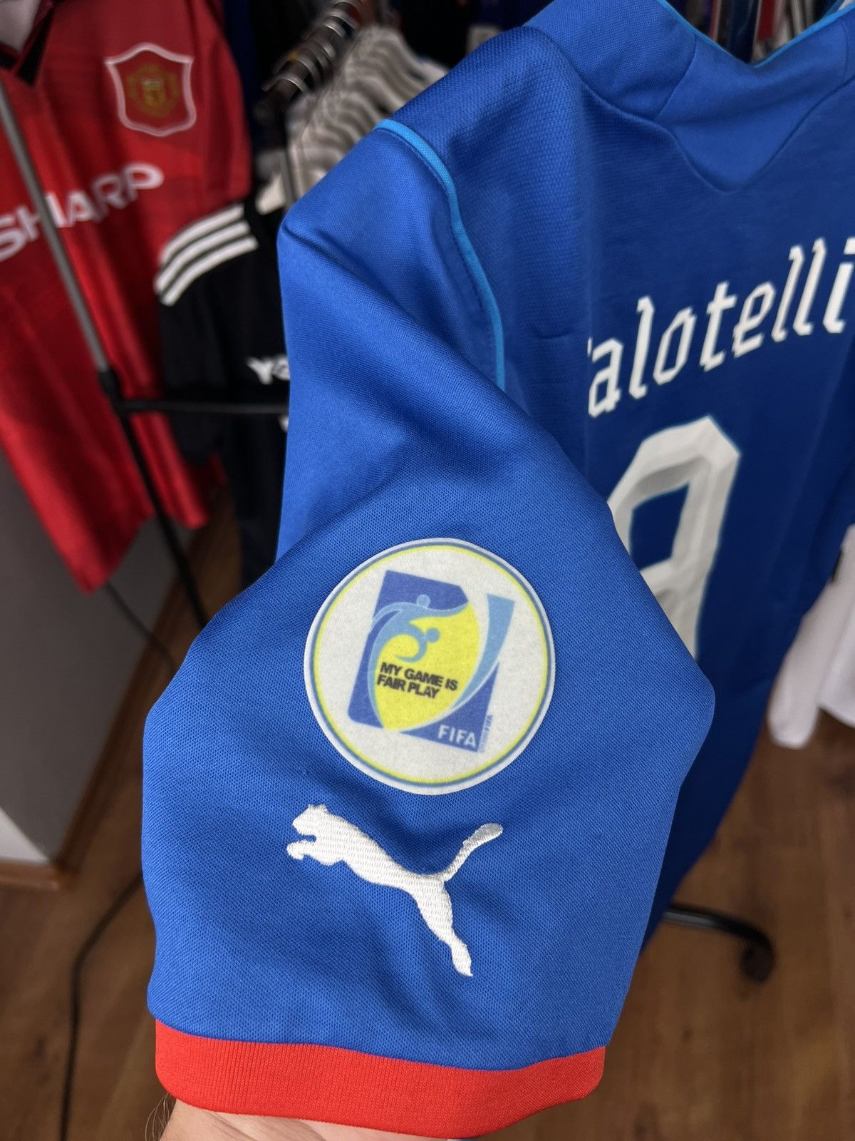 Puma Soccer Jersey Puma Italy World Cup 2014/15 Balotelli #9 Size US L / EU 52-54 / 3 - 3 Thumbnail