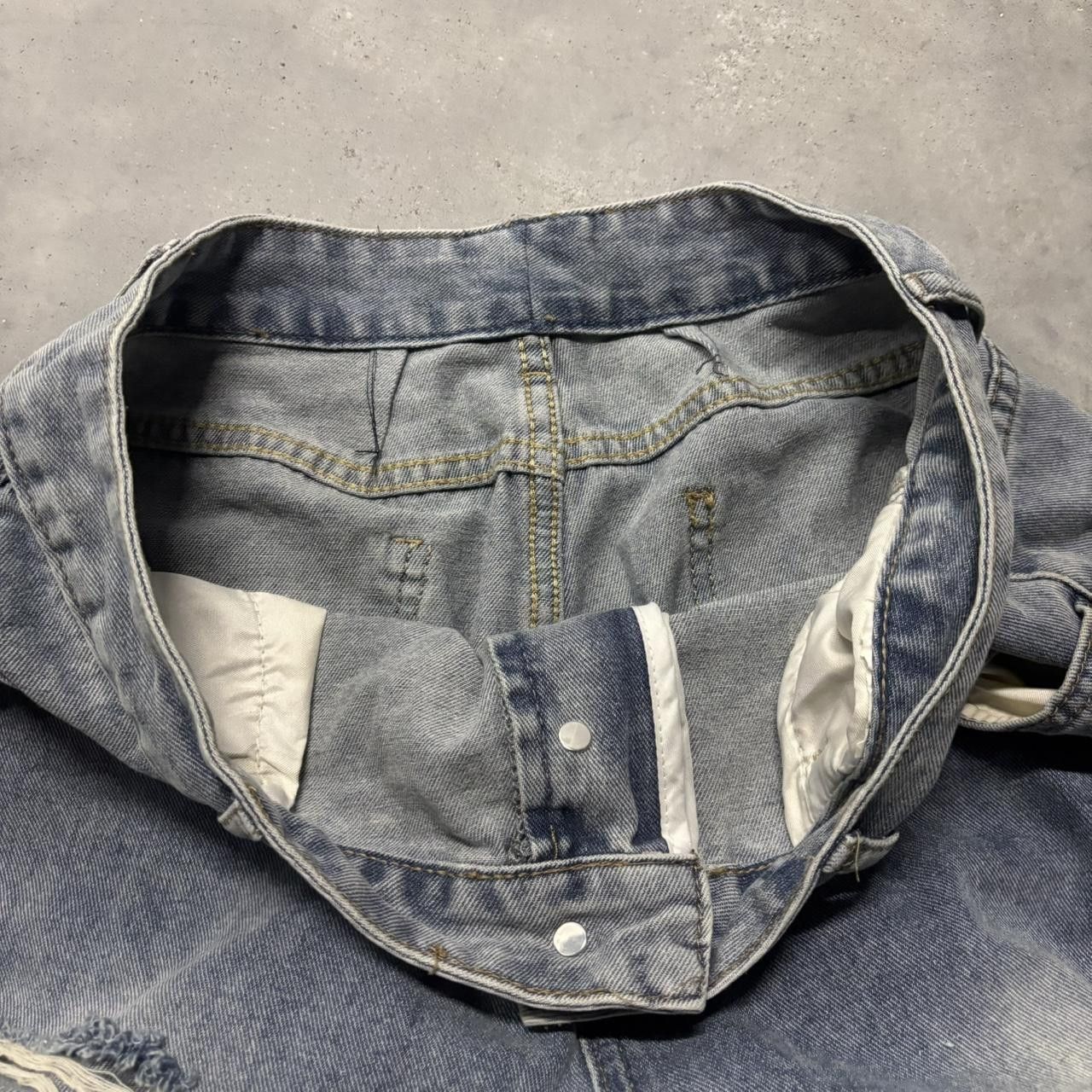 Japanese Brand × Vintage Crazy Vintage Y2K/2000s Baggy Faded Wash Distressed Skater Denim Jeans! Size US 31 - 7 Thumbnail