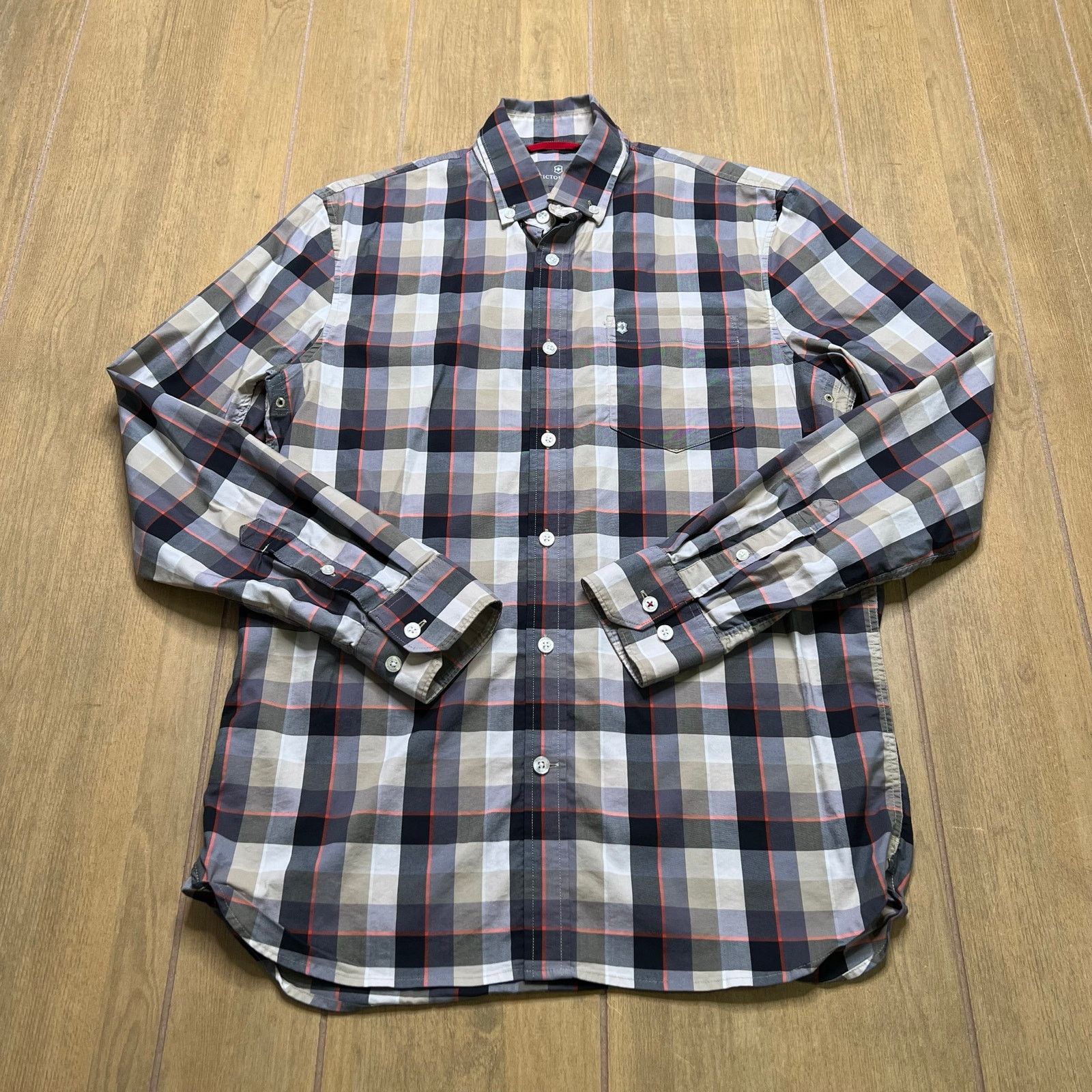 Victorinox Victorinox Button Down Shirt Men’s M Slim Fit Plaid Casual Size US M / EU 48-50 / 2 - 1 Thumbnail