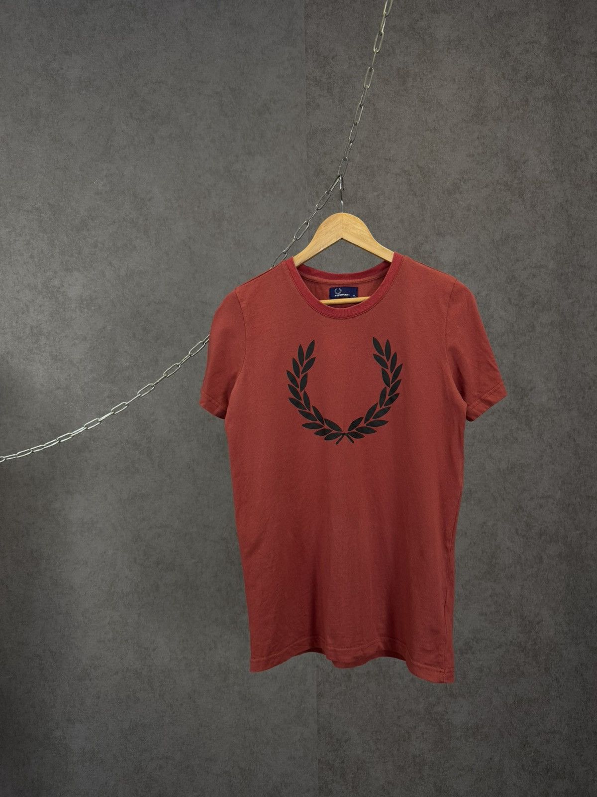Designer × Fred Perry Fred Perry casual designer big logo tee Size US S / EU 44-46 / 1 - 1 Thumbnail