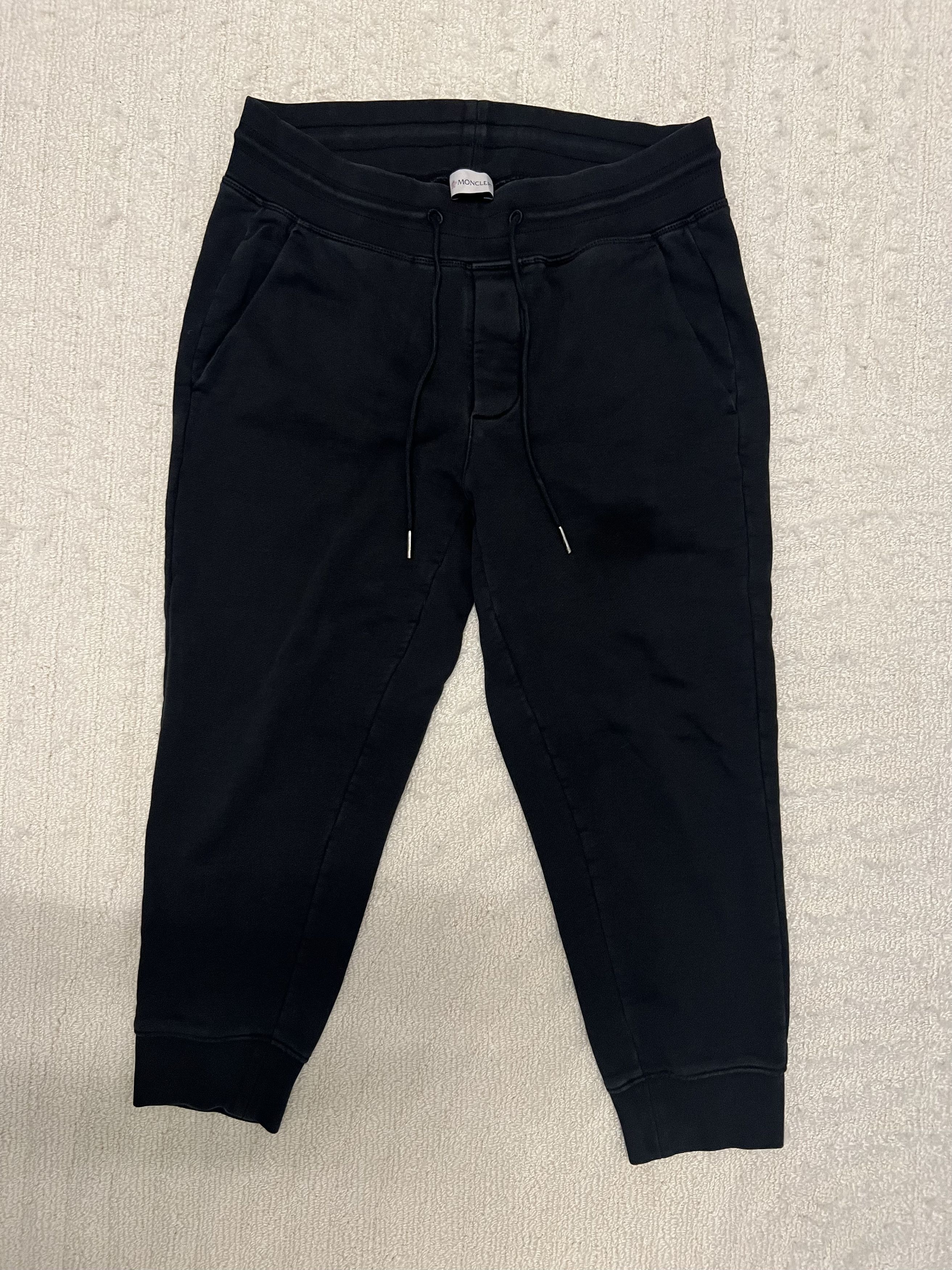 Moncler Black Logo Cuffed Jogger Size US 30 / EU 46 - 1 Thumbnail