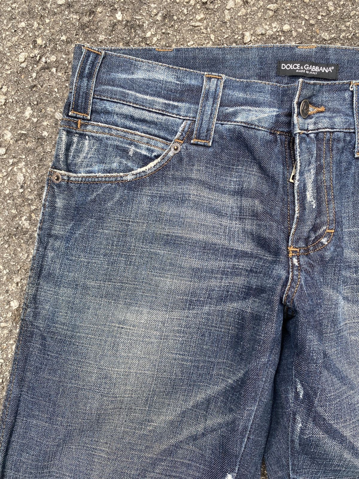 Dolce & Gabbana 2000s Dolce & Gabbana Italy Distressed Denim Size US 33 - 8 Thumbnail
