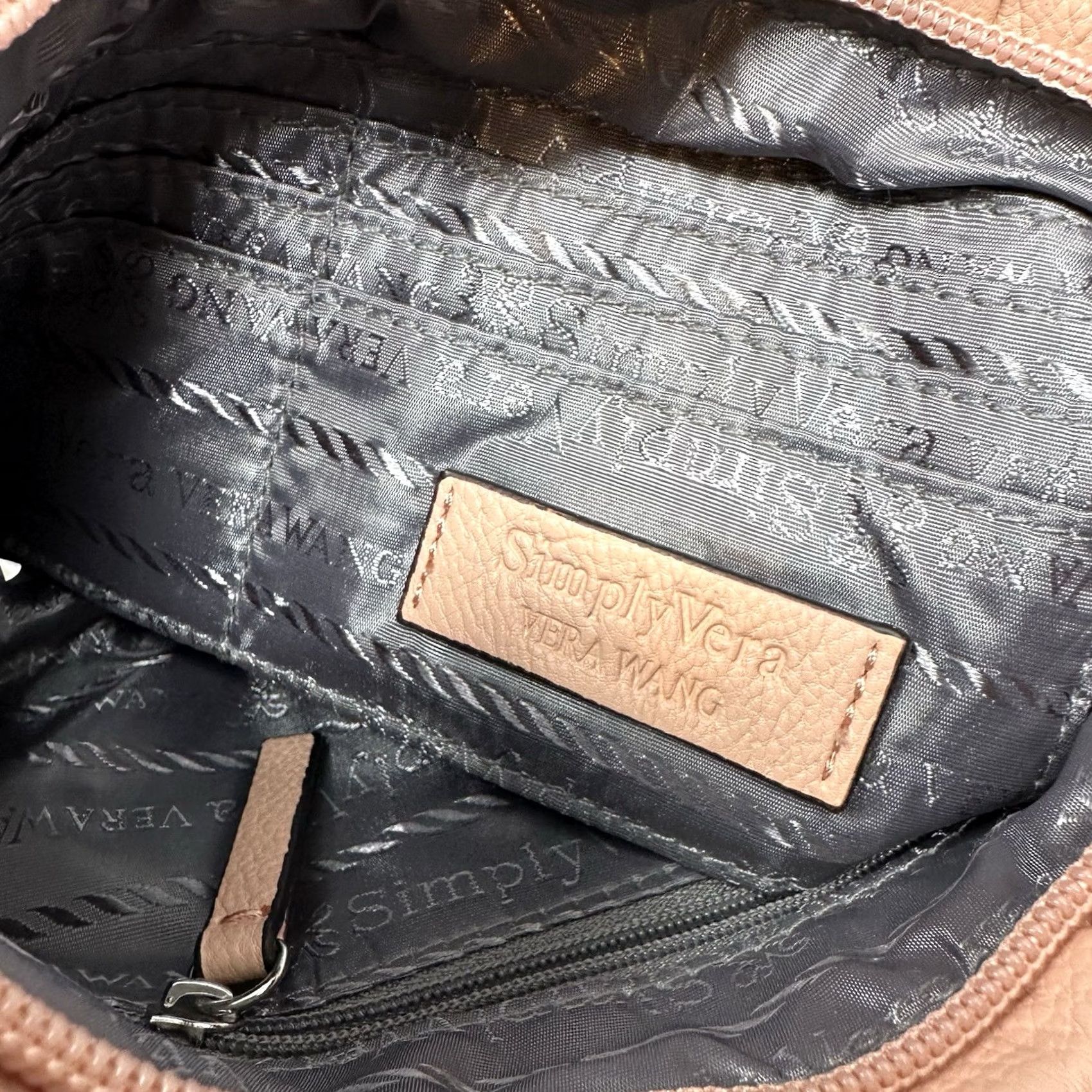 Vintage Vera Wang Simply Vera Wang Clutch Wristlet Pink Gray Made Bag Womens Small Faux Leather Zip Wrist Strap Pebbled Lightweight Pattern: Solid Size ONE SIZE - 4 Thumbnail