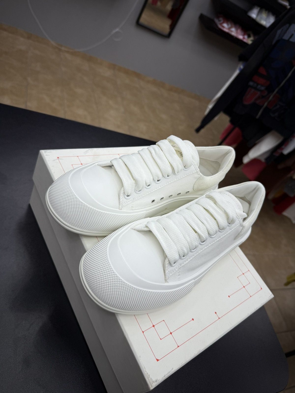 Alexander McQueen ALEXANDER MCQUEEN White Deck Plimsoll Sneaker 40 / 7 US NEW Size US 7 / EU 40 - 6 Thumbnail
