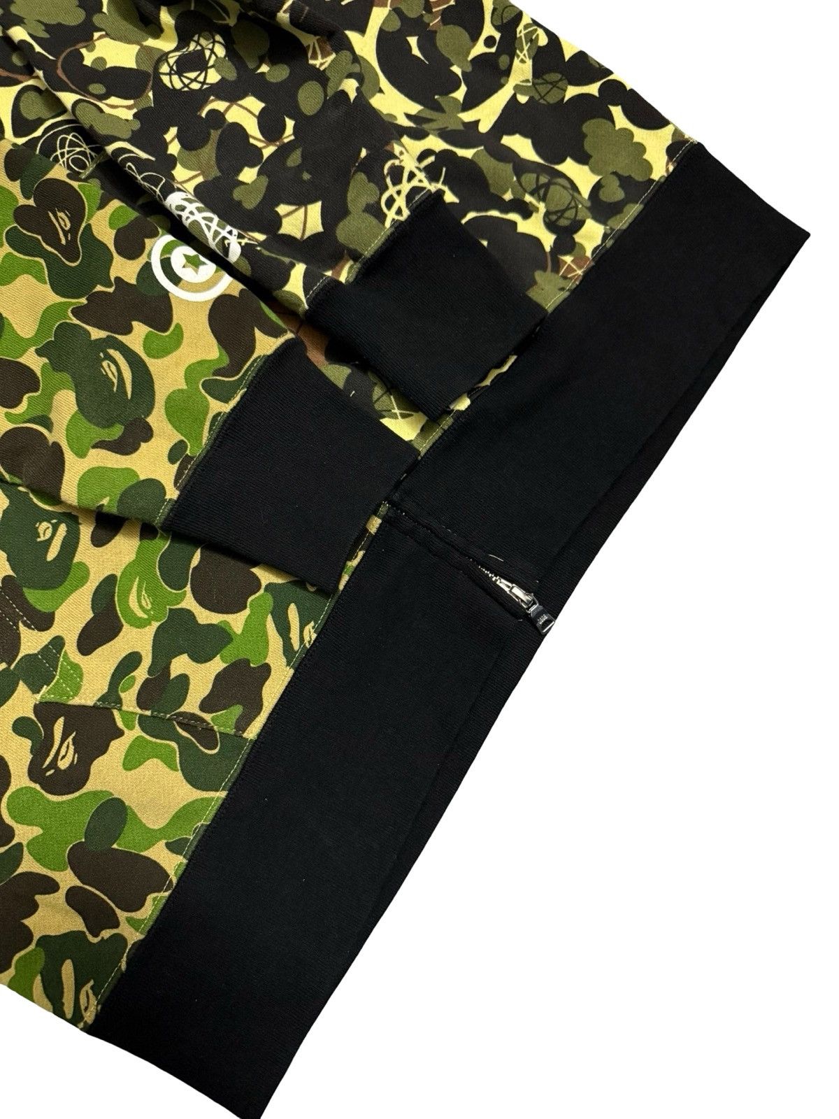 Bape BAPE x UNKLE SS21 WIDE Full Zip Hoodie in green Size US L / EU 52-54 / 3 - 5 Thumbnail