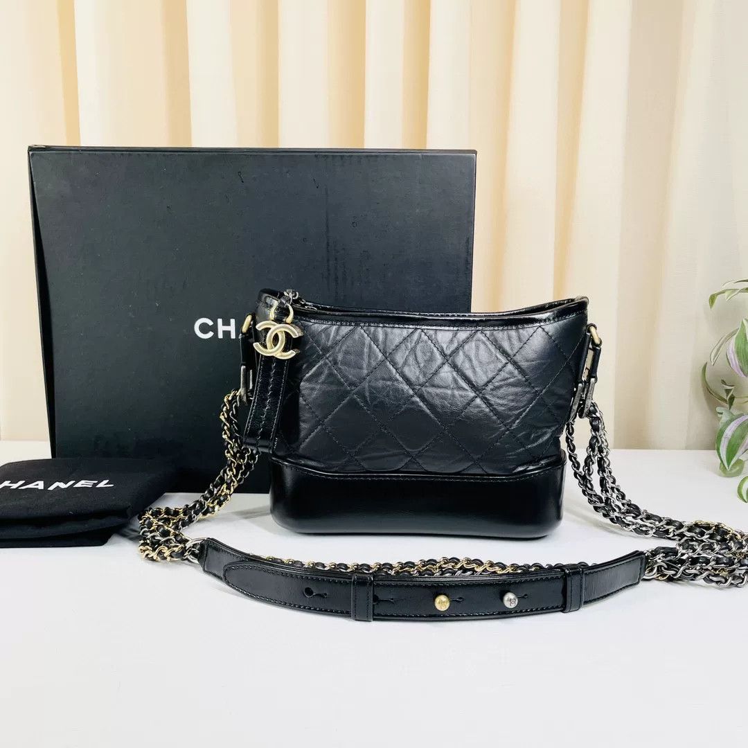 Chanel Pre-loved Bag Very good condition Size ONE SIZE - 1 Thumbnail