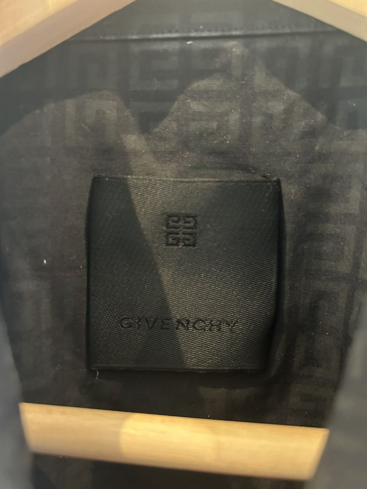 Givenchy Givenchy Motif Zip Up Shirt (see description) Size US XS / EU 42 / 0 - 3 Thumbnail